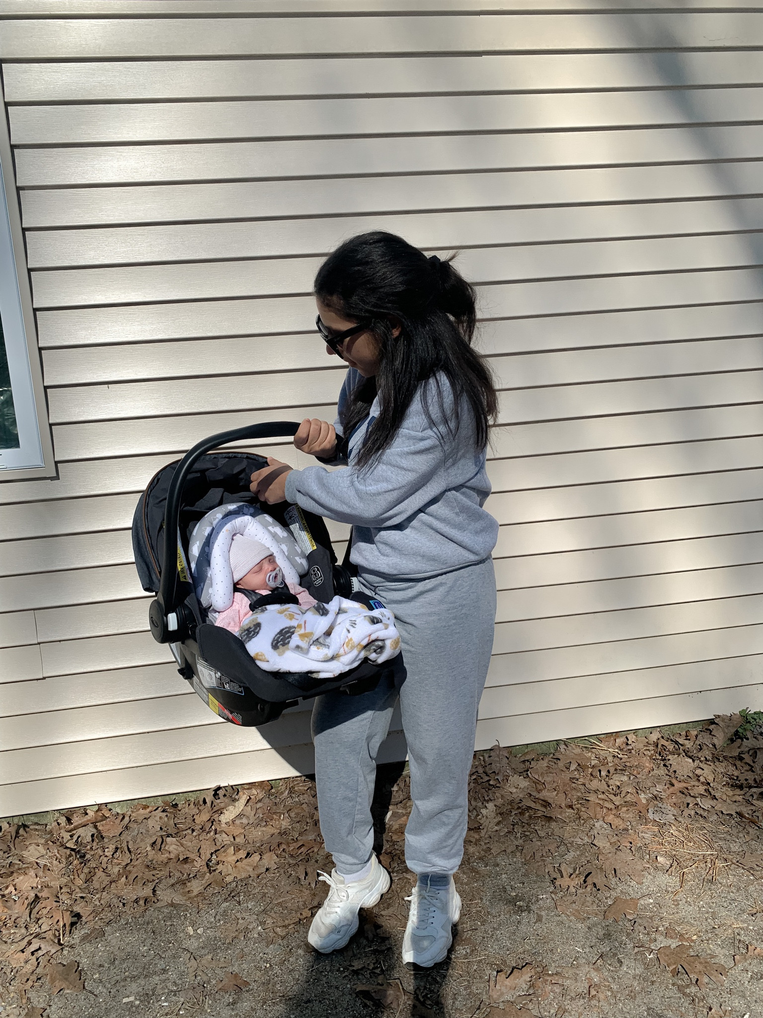 My mini 🤍

Grey sweatshirt xs @shein
Graco Modes Trio Travel System (baby stroller and car seat combo) @walmart
Baby head support car seat cover @walmart
Hedgehog baby blanket @walmart

#LTKbump #LTKbaby #LTKstyletip
