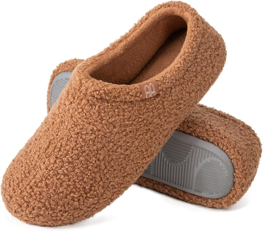 HomeTop Women's Fuzzy Curly Fur Memory Foam Loafer Slippers with Polar Fleece Lining | Amazon (US)