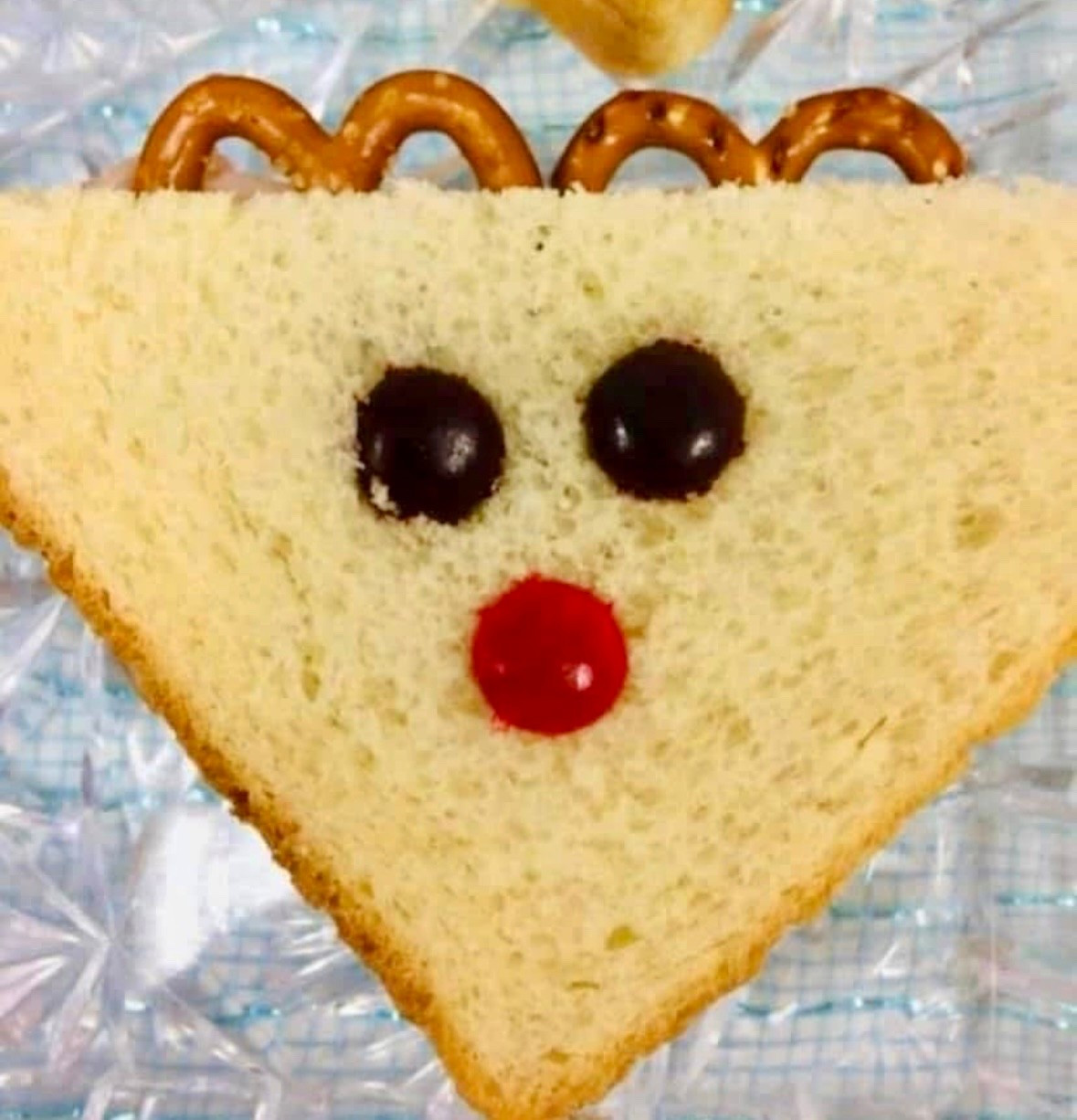 Reindeer sandwiches! So fun for kids! 

#LTKHoliday #LTKSeasonal #LTKKids