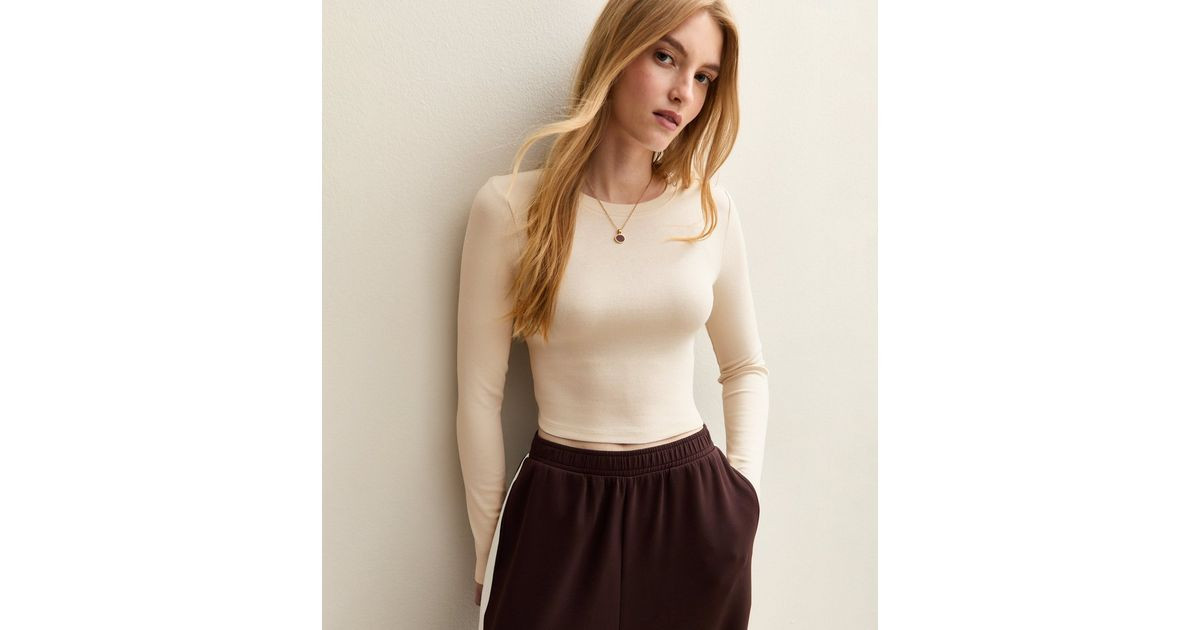 Cream Long Sleeve Crew Neck Cropped Top | New Look | New Look (UK)