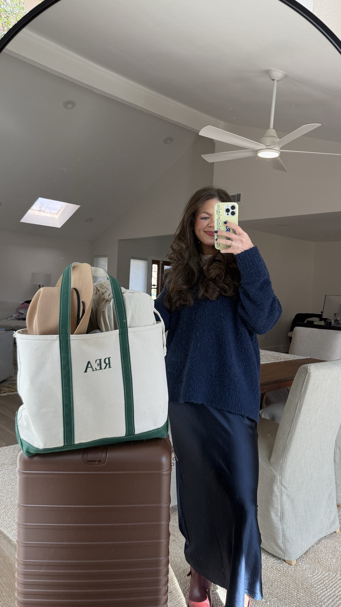 Work outfit of the day! Also linking my luggage! 

 

#LTKootd #LTKFindsUnder100 #LTKWorkwear