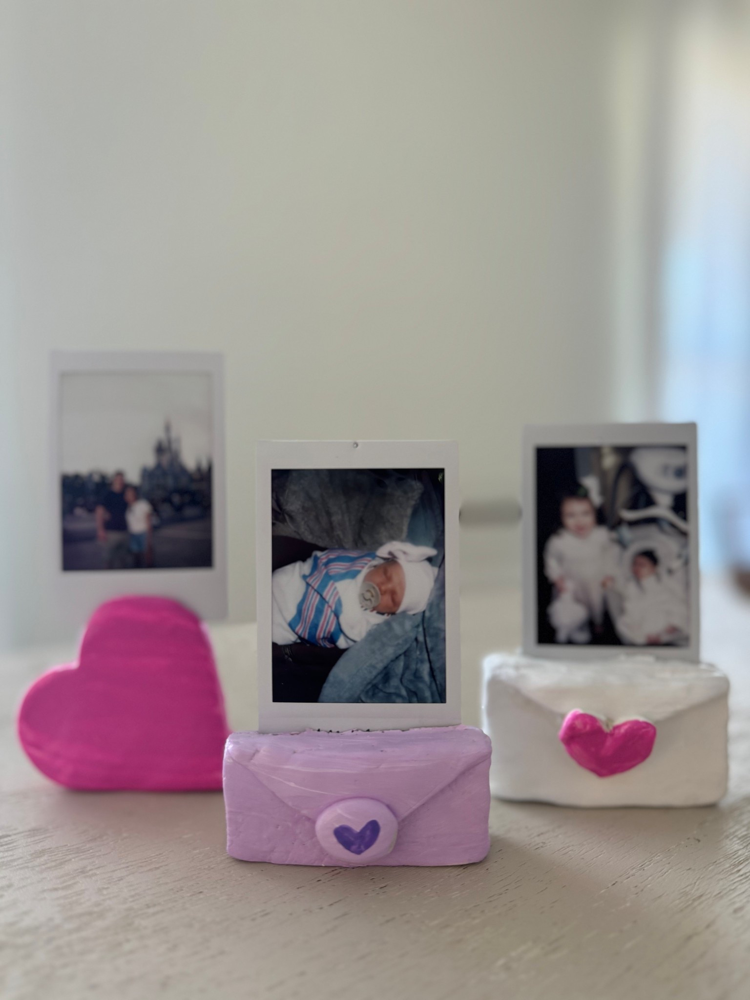 Polaroid stands and what I used! ❤️

#LTKSeasonal #LTKHome #LTKValentine