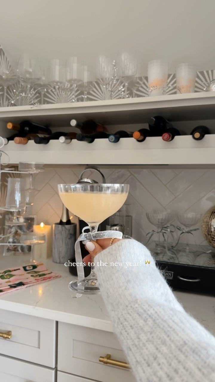 4 days till 2024! ✨ | this year I’m letting @bartesian be the bartender, fancy cocktails in minutes! 🥂

simply insert the capsule, select your preferred strength (mocktail, light, regular or strong 😉) and enjoy a perfect pour everytime! 

I must say the great gatsby is delicious & sparkly, perfect for new years festivities 🍾

-share with a cocktail bestie 🍸
#bartesianpartner #newyearseve #newyearsparty #partyideas #cocktailrecipes #newyears #cocktails

#LTKSeasonal #LTKhome #LTKparties