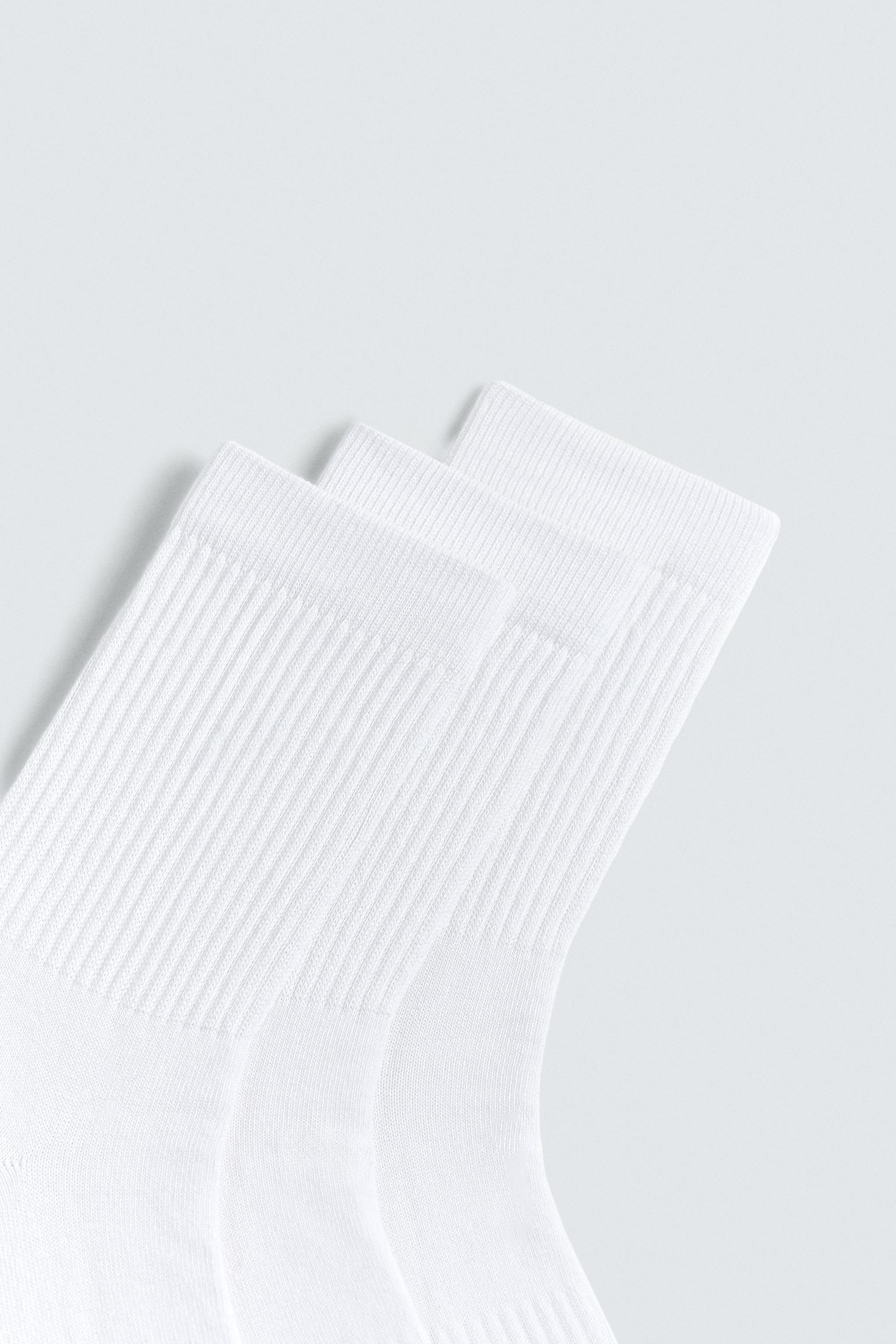 Dreierpack Socken aus elastischem Strick mit Rippenbündchen. | Zara DE