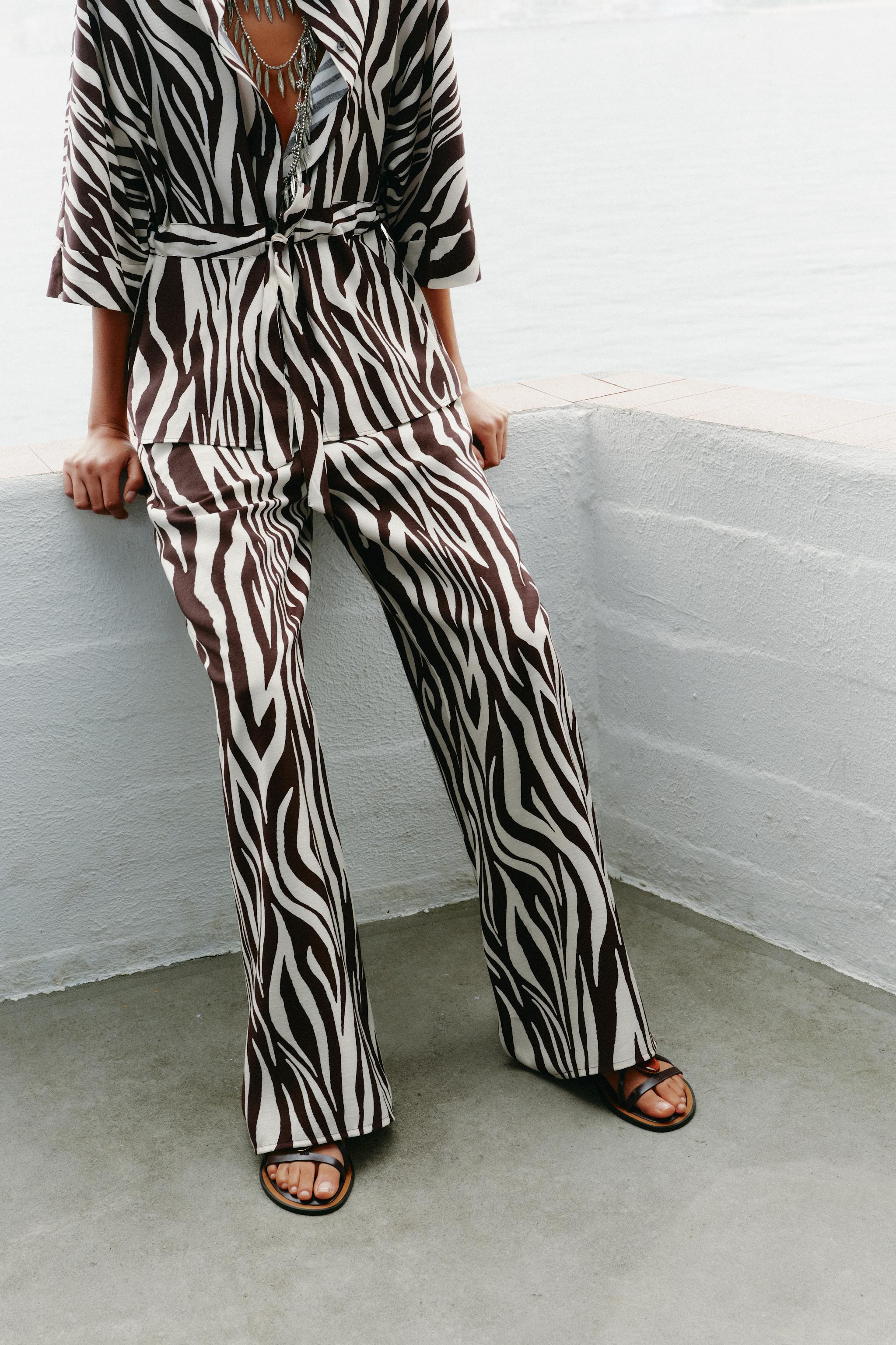 ANIMAL PRINT PANTS | Zara US