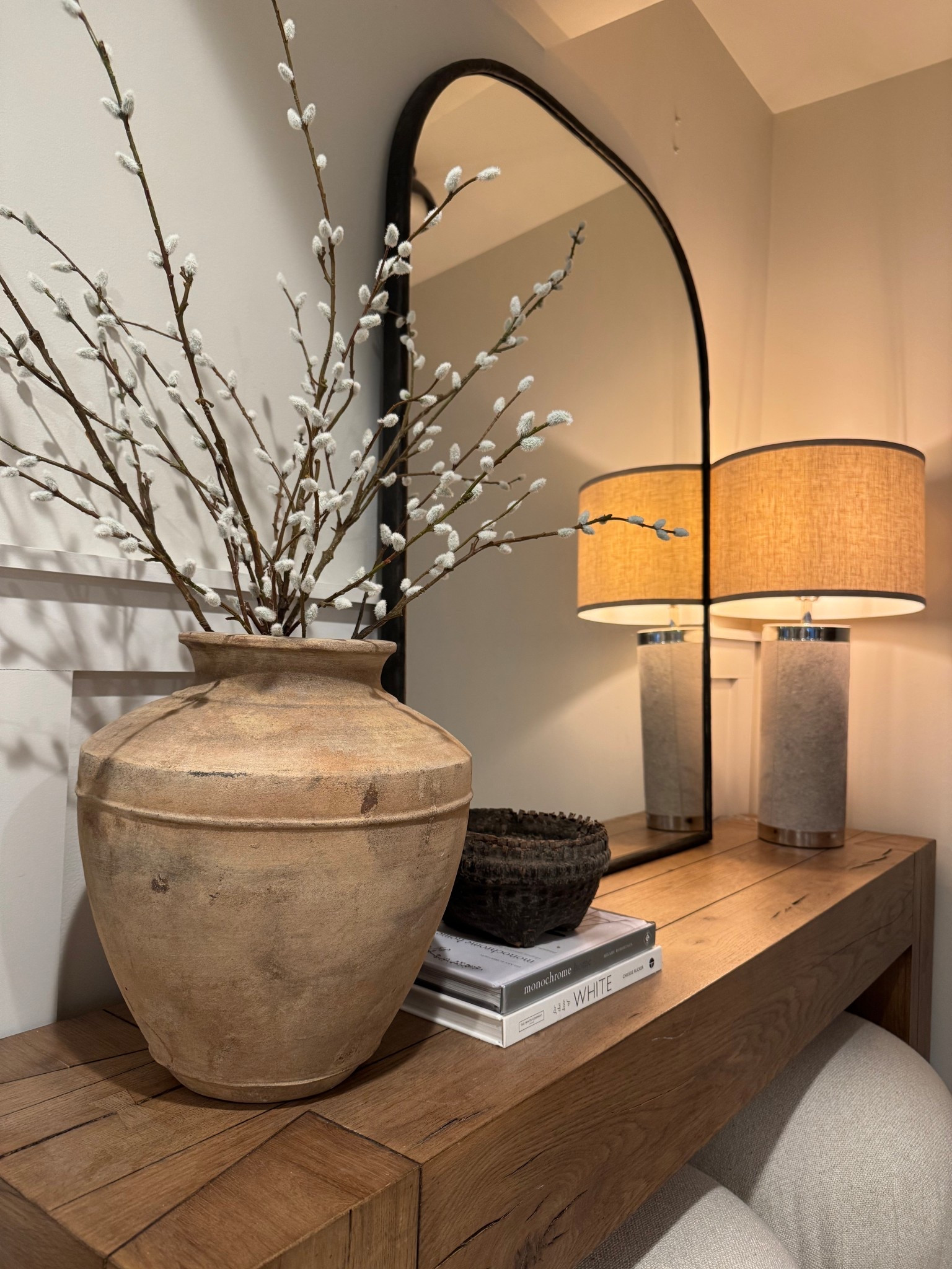 Linked what I could here! I have 2 of the pussy willow stems in my vase. The lamp & Vase I have are both from a few years ago and unfortunately no longer availablee

#LTKHome #LTKSeasonal