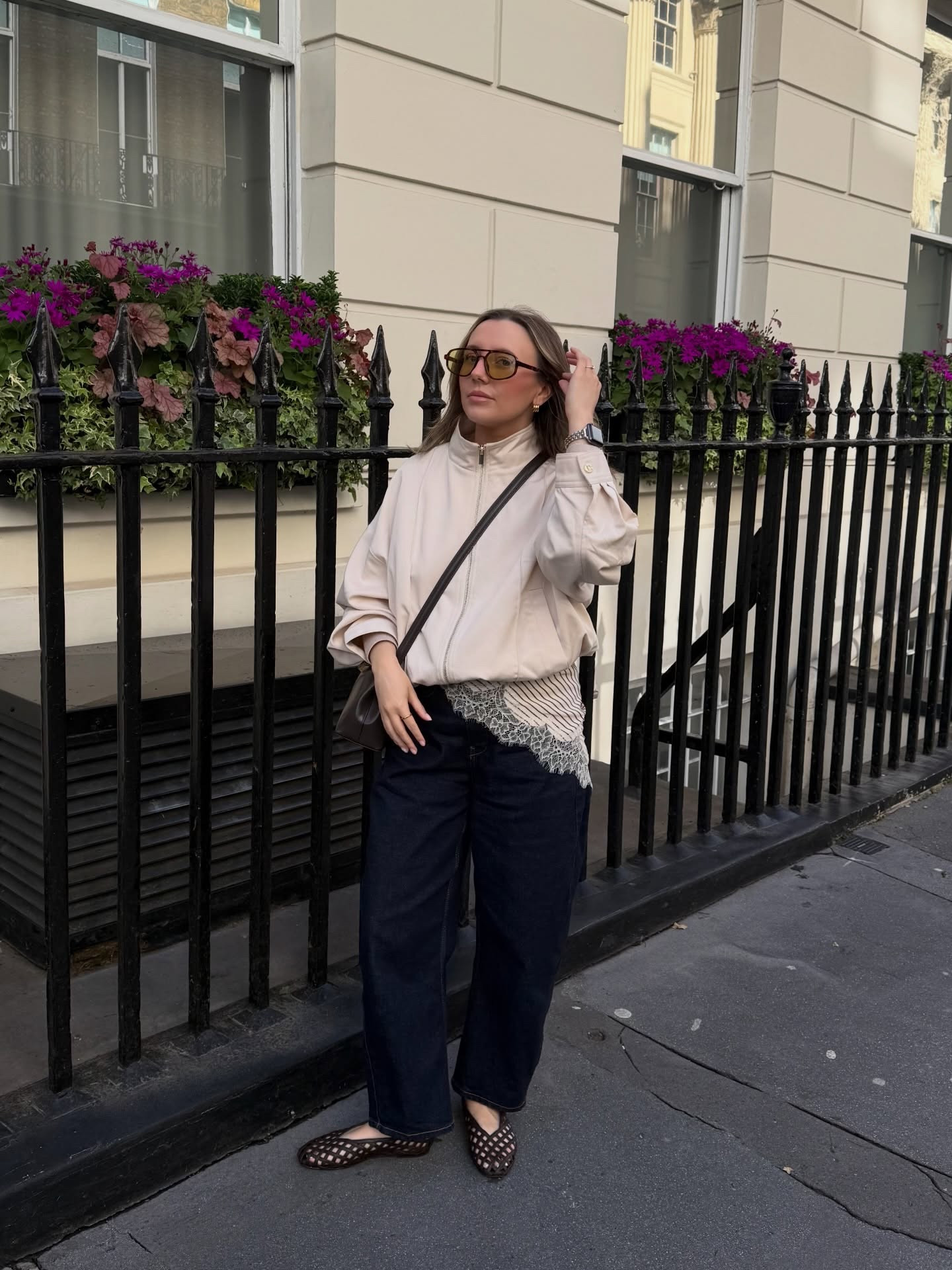 I absolutely love adding a scarf detail to an outfit 🤎

Had such a great time in London celebrating Finley’s birthday. Back to work and reality now!

.
#outfitinspo #springlook #ootd #whatiwore #hmxme Outfit of the day, OOTD, spring looks, casual looks, spring fashion, capsule wardrobe, neutral fashion, cool looks, what to wear, outfit ideas, spring style inspo, style diary, neutral style, what to wear, outfit ideas, capsule wardrobe, outfit inspo, how to style, outfit ideas, style tip, what I wore this week