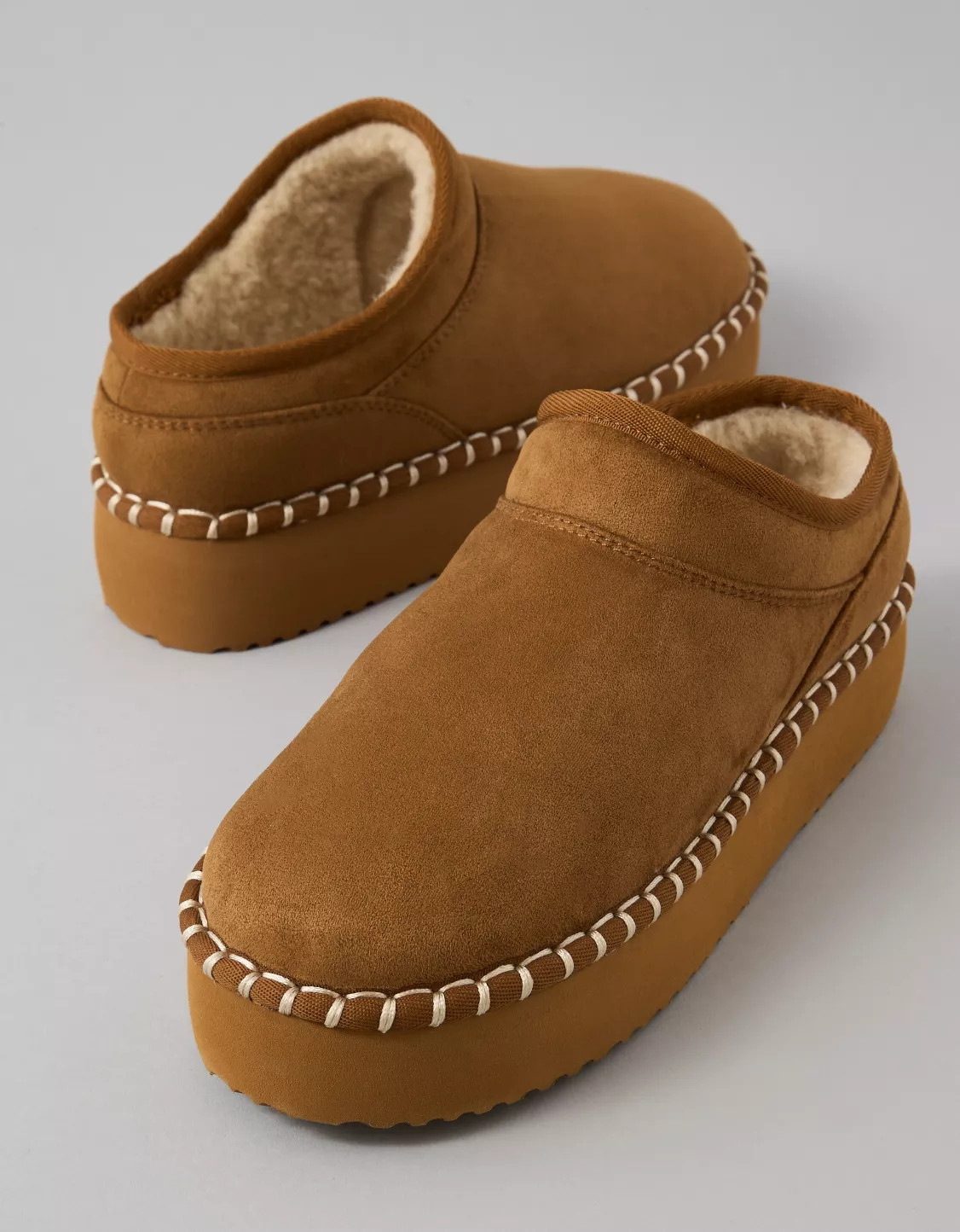 AE Hangout Scuff Slide | American Eagle Outfitters (US & CA)