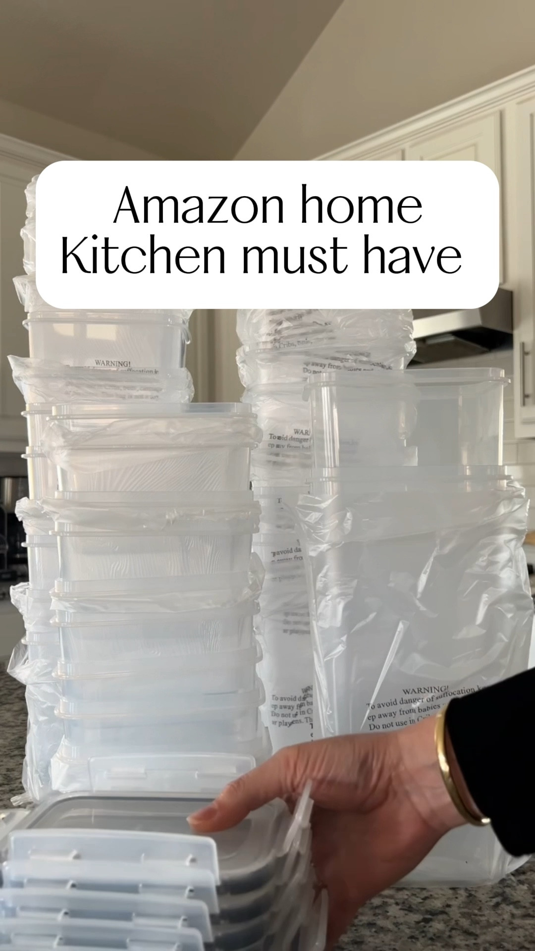 Food storage containers 
Contenedores plásticos para almacenar comida en la alacena 

#LTKHome #LTKVideo