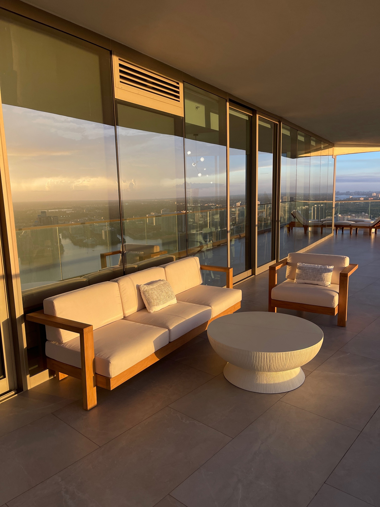 Love our new patio furniture 

Outdoor furniture, outdoor lounge area

#LTKhome