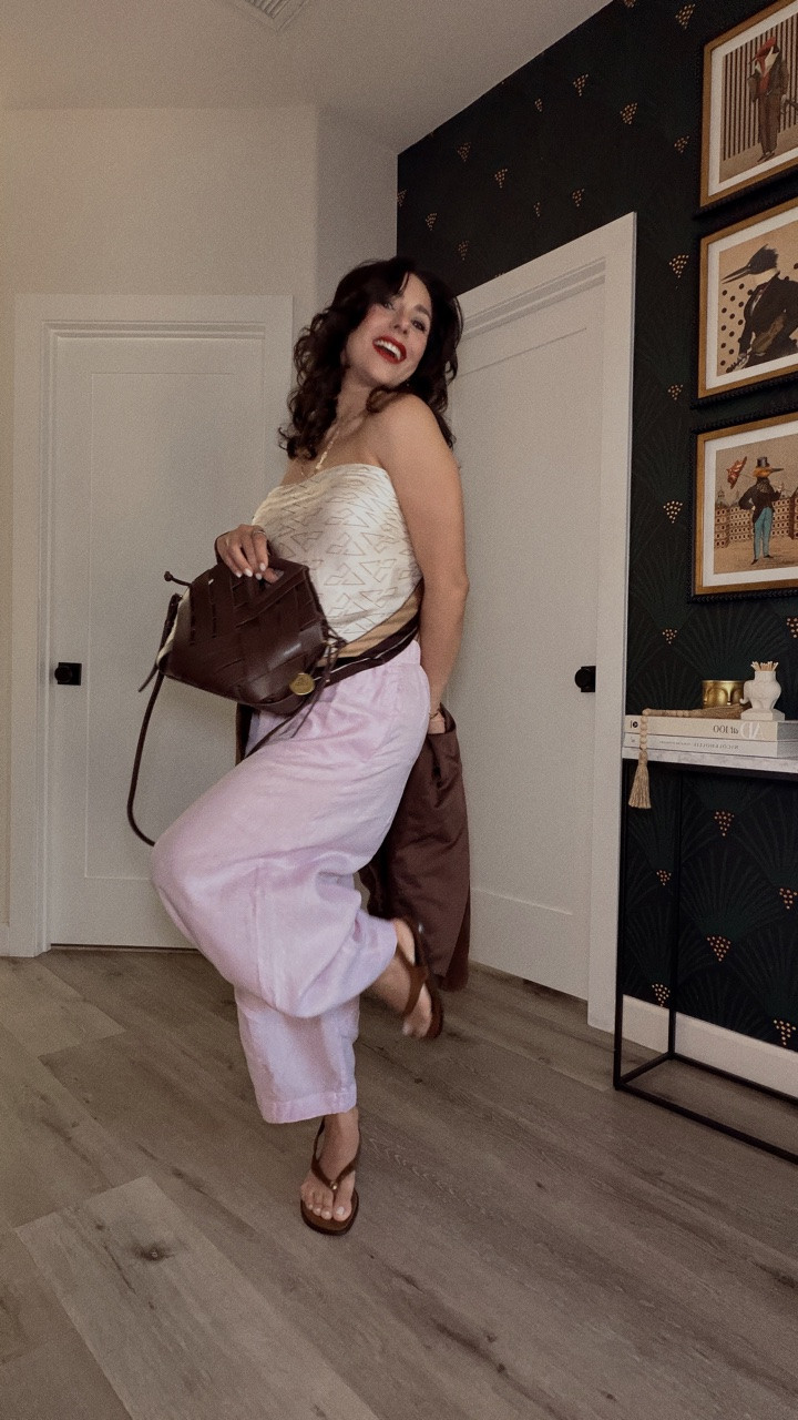 Soft neutrals, suede textures, and effortless layers 🤎  
Wearing the Linen Balloon Pants in pink with brown sandals, the Deborah silk scarf as a top, and my favorite Florentina suede blazer — all from ALLSANTAELLA. Finished the look with the ANNIKA bag for that timeless touch ✨  

This outfit feels like the perfect mix of elevated and relaxed for everyday styling. Which piece would you wear first? 🤍  

Shop the full look through my links/LTK ✨  

#ALLSANTAELLA #TimelessStyle #CapsuleWardrobe #NeutralStyle #LinenPants #SuedeBlazer #EffortlessStyle #EverydayOutfit #MinimalStyle #ClassicWardrobe #LTKStyle #FashionOver40 #ChicStyle

#LTKootd #LTKgrwm #LTKOver40