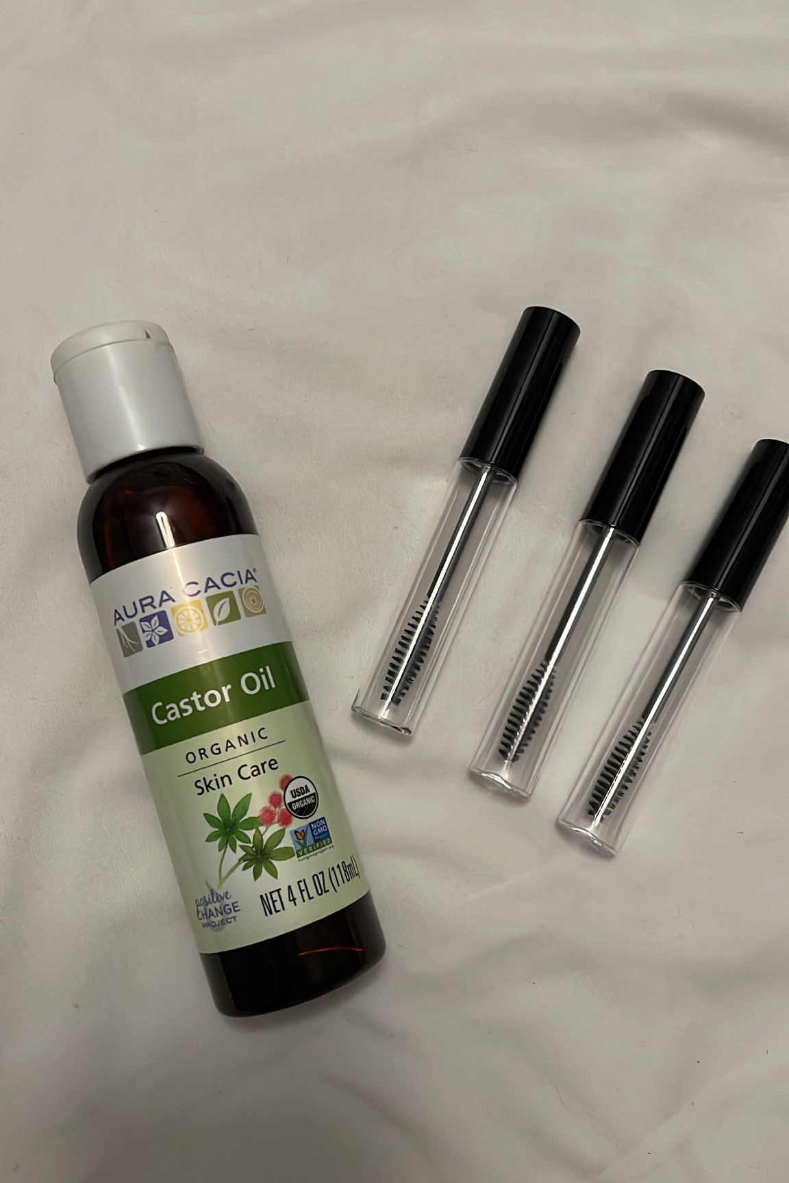 Nontoxic homemade lash serum #lashserum #beautyfinds #nontoxic 

#LTKHome #LTKBeauty #LTKFindsUnder50