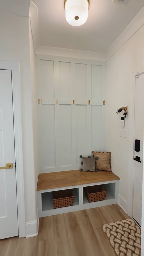 Mudroom decor, coastal mudroom, laundry room, space, cozy space, mudroom, mudroom area, coastal home, cozy decor, comfort home ￼

#LTKSpringSale #LTKvlog #LTKHome