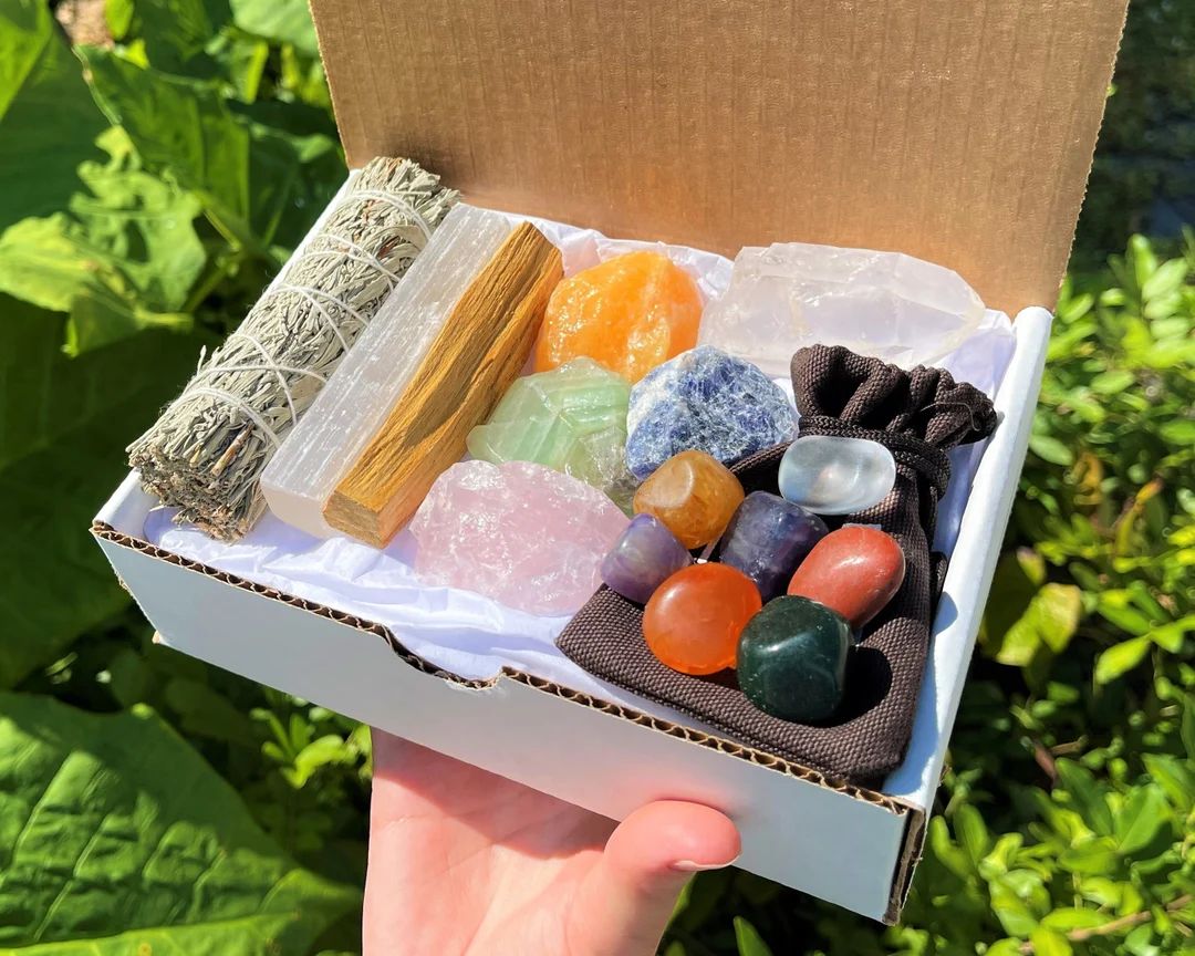 Crystal Healing and Cleansing Kit, 15 Pcs Box Set: 7 Chakra Tumbled Crystals, Smudge & Palo Santo... | Etsy (US)