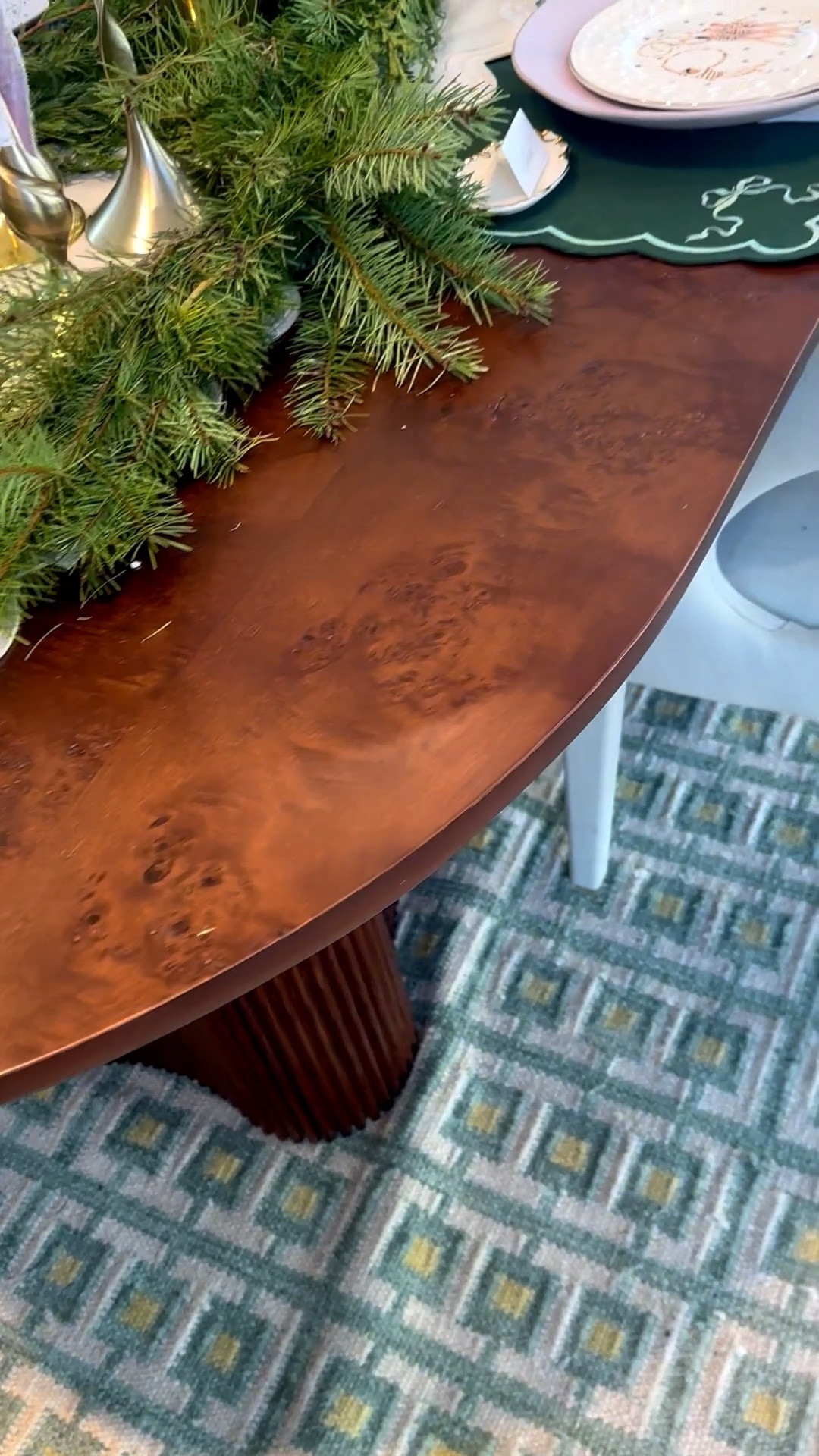 A dark burl wood dining table with fluted base detailing, plush upholstered dining chairs, and whimsical table linens—paired with a New York Ballet–themed tabletop collection from Anthropologie for holiday table inspiration.
#AnthropologieHome #HolidayTable #DiningRoomInspo #BurlWood #FlutedBase #TabletopCollection #NYBallet #WhimsicalTable 

#LTKHome #LTKHome #LTKSaleAlert #LTKGiftGuide