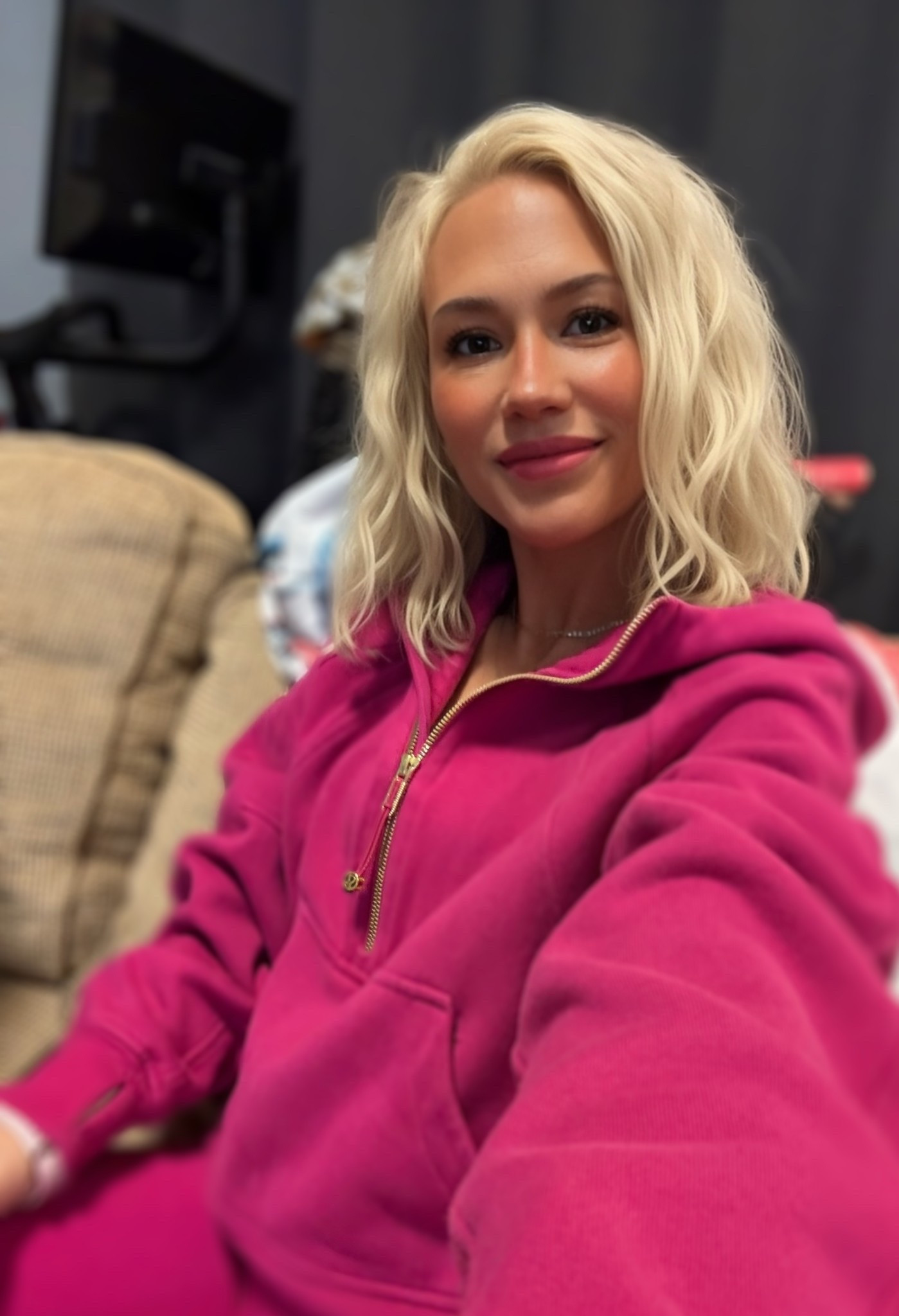 Another day, another @lululemon outfit!
#lululemon #uggs

#LTKSaleAlert #LTKActive #LTKootd