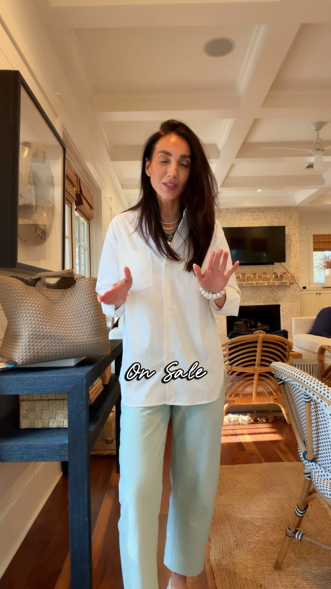 Crisp white shirt that doesn’t wrinkle - I’m in xs.


#LTKSaleAlert