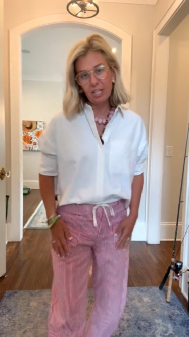Outfit on sale!! OOTD…Mabel top with the cutest new pants from Willow Tree!! 
Top - xs
Pants - small
Sandals - 38.5 (size 1/2 up) 

*Use my code CATHERINE20 for 20% off Orders of $100+ at Anthropologie
*code mixandmatch20 at The Willow Tree
*code Catherine20 at Allie + Bess