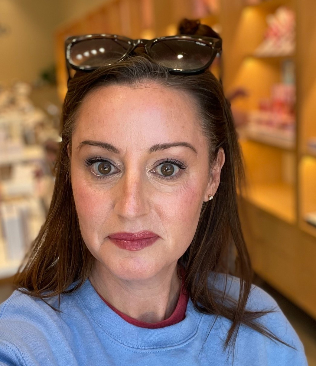 Credo friends and family sale!! 20% off almost everything! Here are Kate’s exact picks!!

Foundation - rituel de fills in moonlit creature
Concealer - rituel de fille 126
Bronzer - rms tan lines
GenSee eye shadows - orchid, shroom, and moonlight
Eyeliner - GenSee in black
Eyebrow - Kosas dark brown
Blush - rms in a cool pink or even Perez in cool pink tone
Mascara - thrive in black 
Lip liner - exa or rms in nude or cool pink tone
Lipstick - rms in Linda 
Lip gloss - rms in chameleon
Clear gloss - GenSee clear

#LTKmomlife #LTKBeauty #LTKOver40