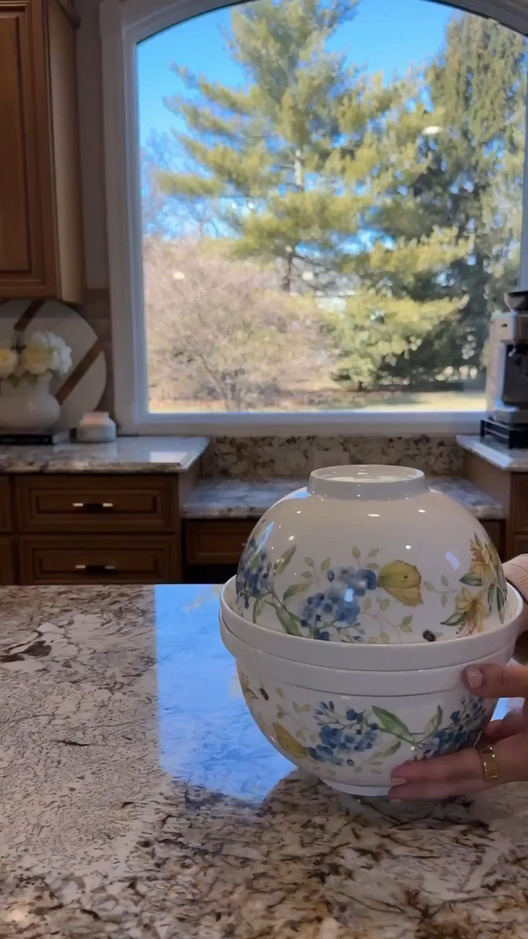 Beating dinnerware set - beautiful and compact. Love the butterfly design , it’s perfect for spring and summer! @amazonhome









#liketkit 
@shop.ltk
https://liketk.it/65vqD

#liketkit 
@shop.ltk
https://liketk.it/69a1e