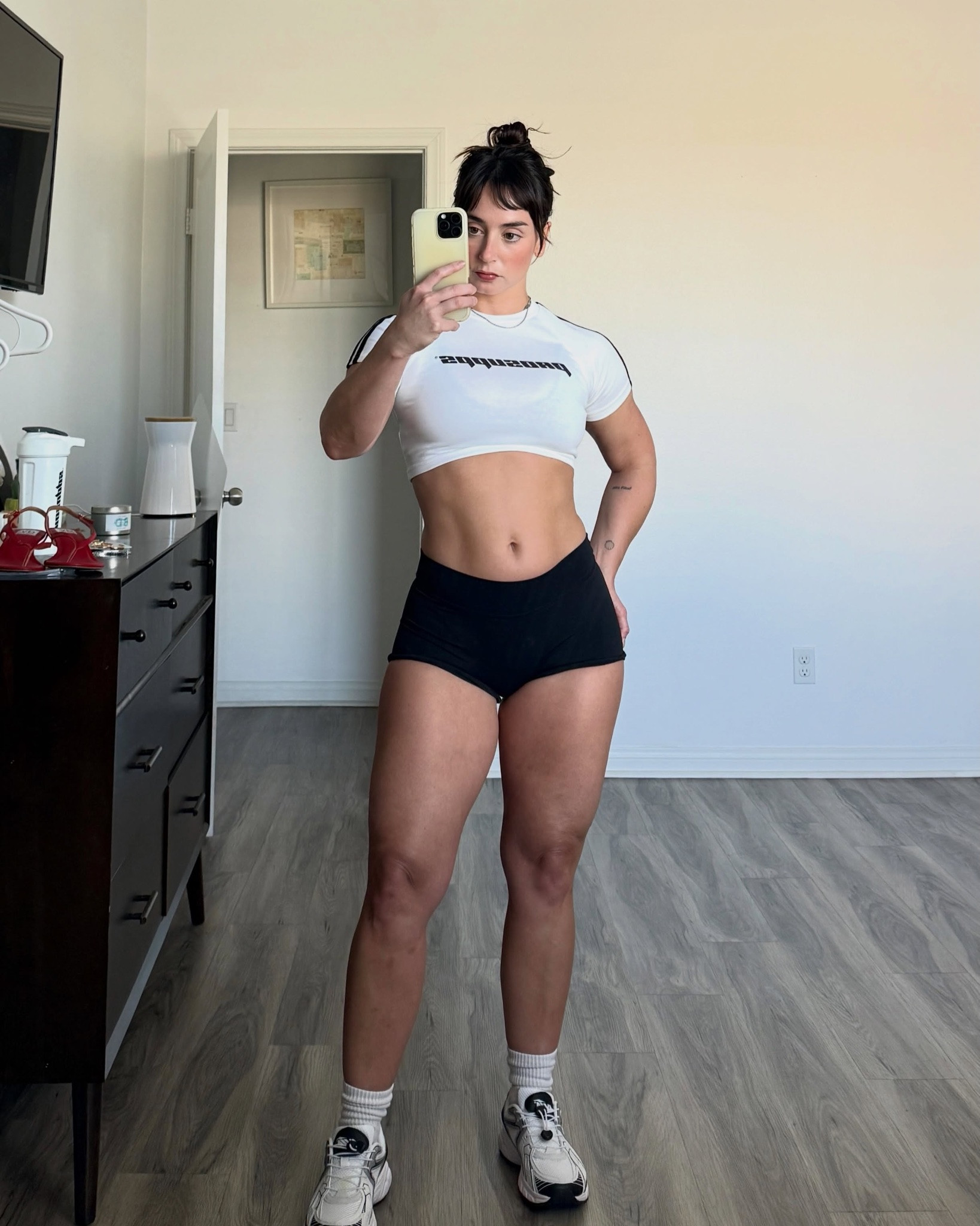 swipe to the end and comment the best caption ☑️