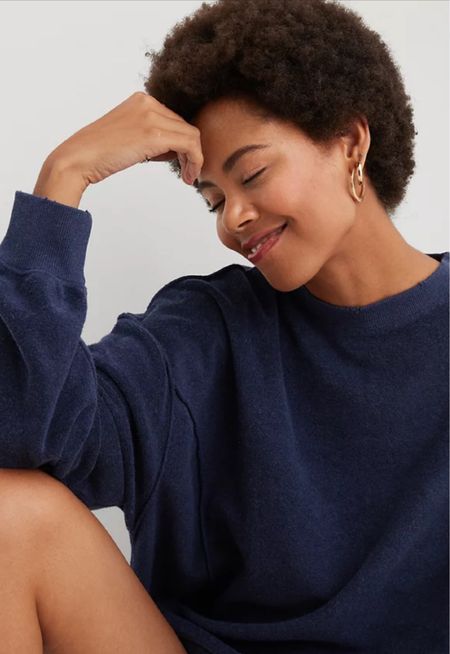 AERIE | SALE | STYLE | NEW YEAR NEW ME

There is not a softer sweatshirt on planet earth. Grab several while you can! This sale is AMAZING!! 

#LTKsalealert #LTKstyletip #LTKfindsunder50