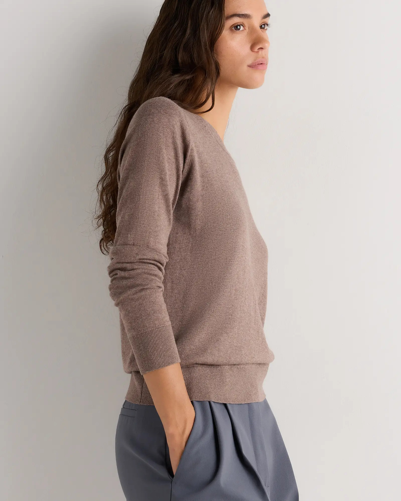 Lightweight Cotton Cashmere Crew Sweater in Heathered Mink Taupe | Quince