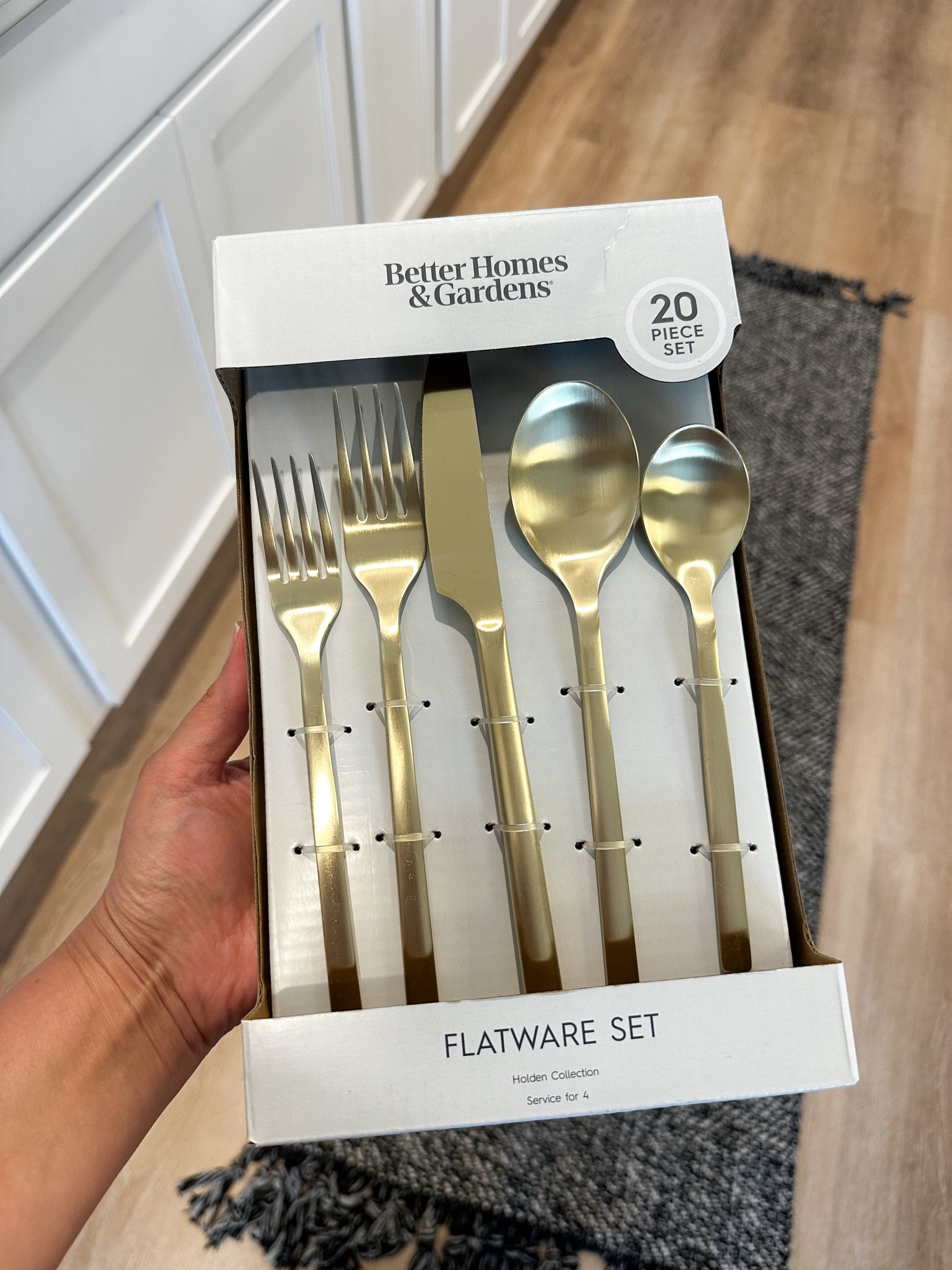 Theseeeeee are amazing quality! Heavy and stainless steel 18/0 🤩 for only $19.99 🙌🏼

I saw these at pottery barn for way more so I was happy to find them at Walmart for only $19.99. These are a pretty gold champagne color, completely obsessed!! 

Walmart home
Better homes and garden silverware 
Pottery barn 
Gold utensils 
Home
Home decor
Kitchen finds 

#LTKHome