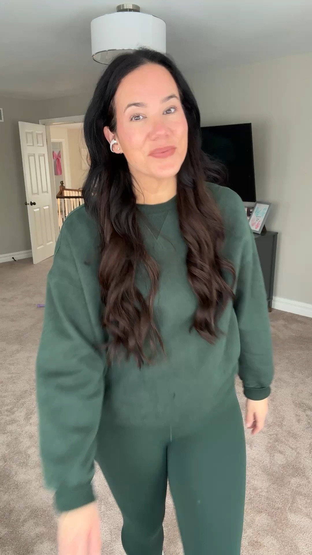 Forest Green Everyday Mom Set from @Aerie | Comfy Athleisure Look

This forest green set from @Aerie is the everyday mom outfit I could live in. Soft oversized sweatshirt + high-waisted leggings = effortless, flattering, and actually comfortable.

Perfect for school drop-off, errands, travel days, or working from home. It’s cozy without looking sloppy — which is basically the mom uniform we all need.

The color is rich, the fit is relaxed but still shaped, and the leggings are smoothing and supportive.

Linked my exact set for you 🤍 Tap to shop!

#LTKStyle #LTKAthleisure #Aerie #AerieReal #MomStyle #EverydayMom #AthleisureOutfit #CasualMomStyle #WomenOver40Style #ComfortableChic #OnTheGoMom #LeggingSeason #NeutralStyle #EffortlessFashion


#LTKActive