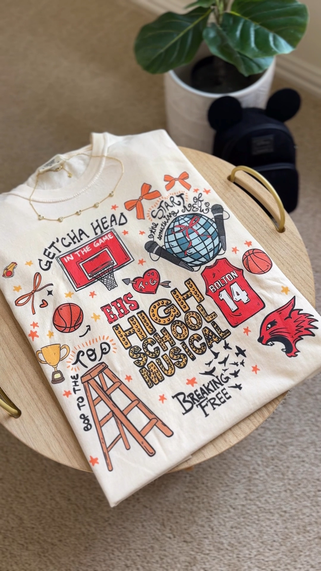 High School Musical Shirt 🎤🏀🎶

#LTKSaleAlert #LTKMidsize #LTKStyleTip