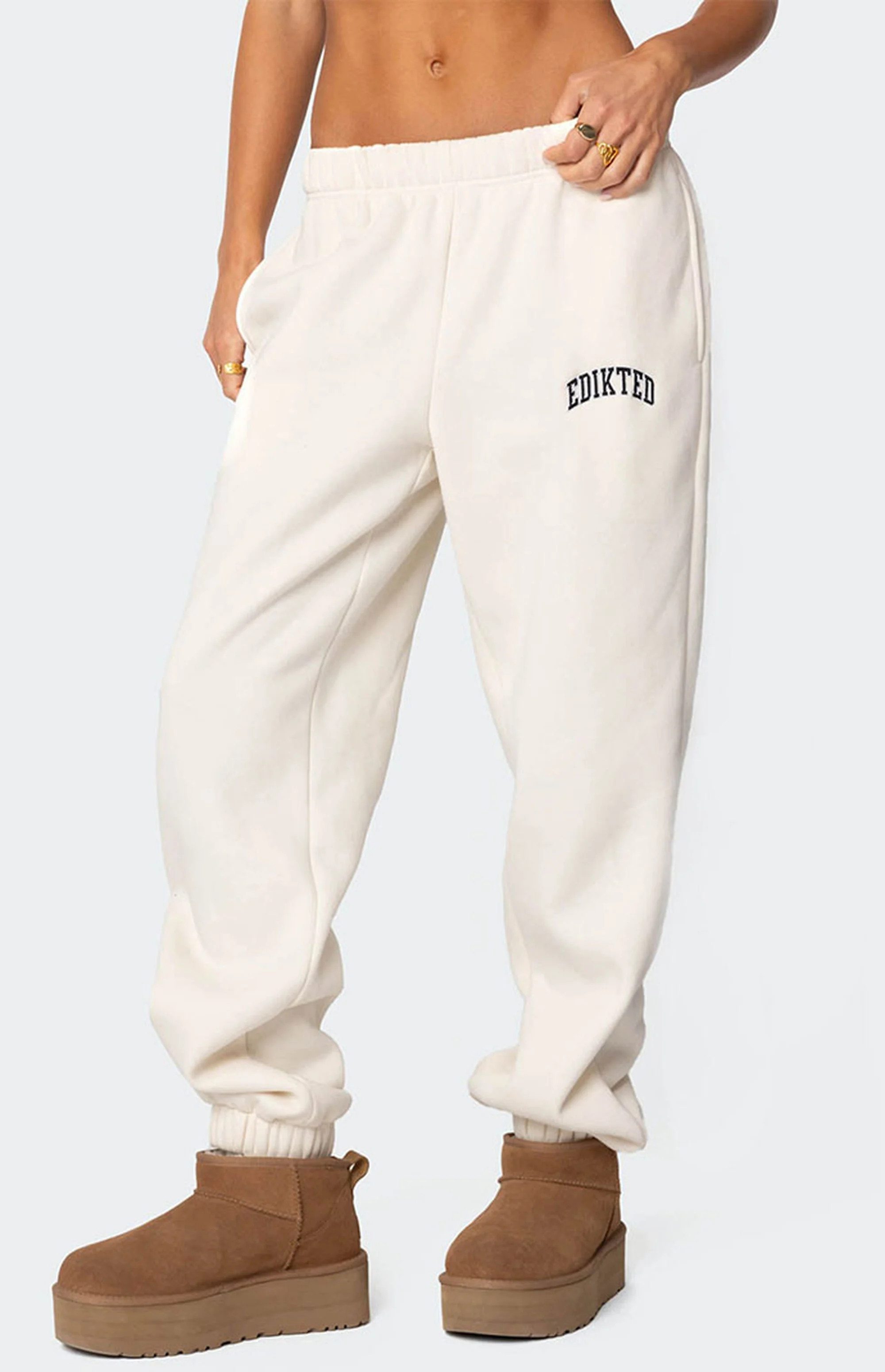 Edikted Edikted Babe Oversized Sweatpants | PacSun
