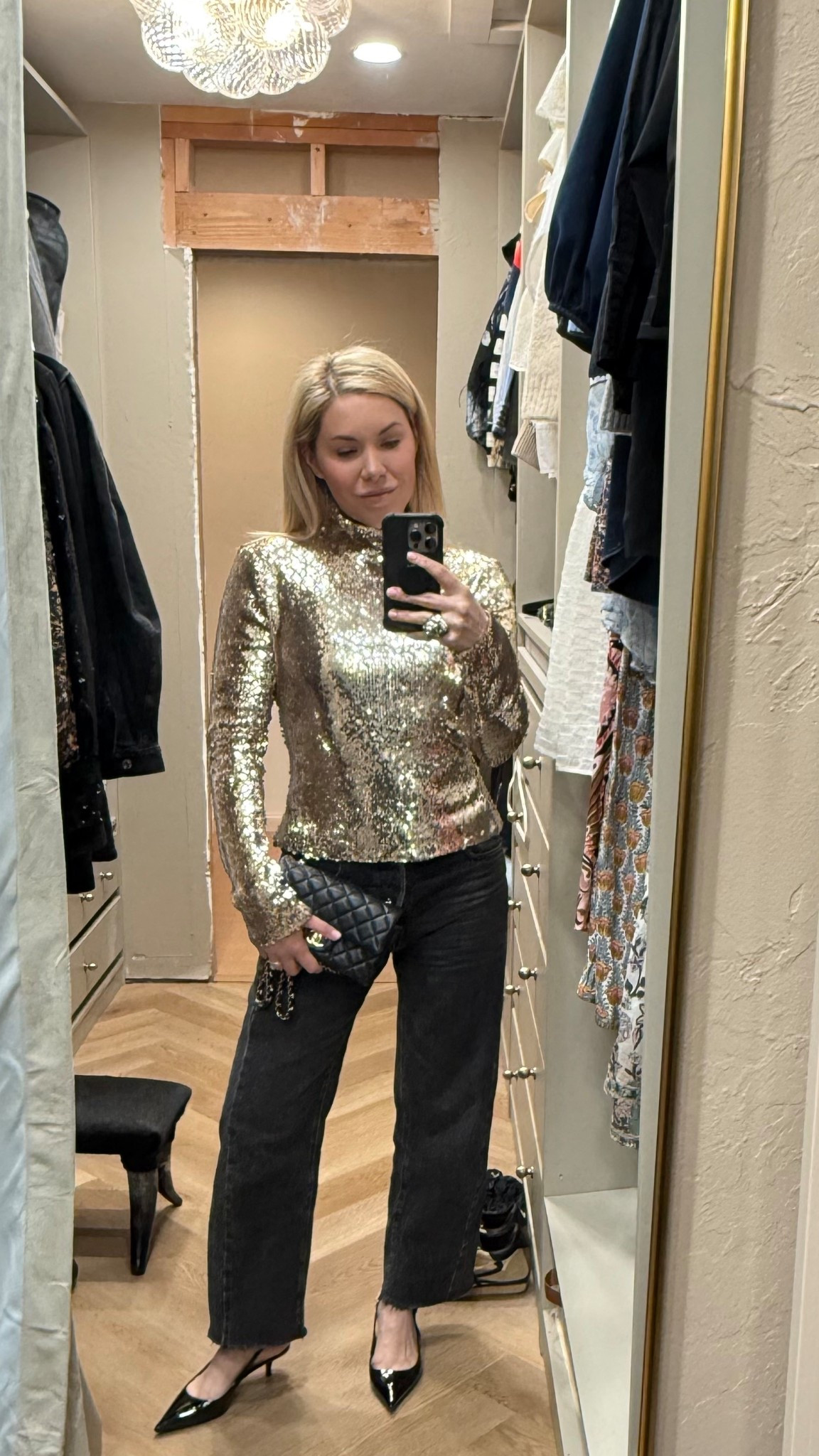 Party outfit 
Sequin top with jeans 