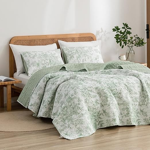 Wonderful Sage Green Floral Quilt Set Queen Size Cotton Stitch Bedding, Lightweight Comforter wit... | Amazon (US)
