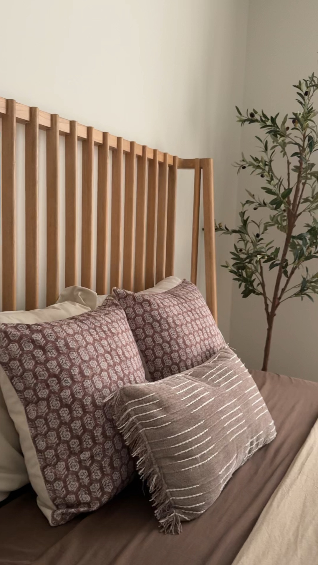 Bedroom inspiration | Organic warm styling


#LTKHome