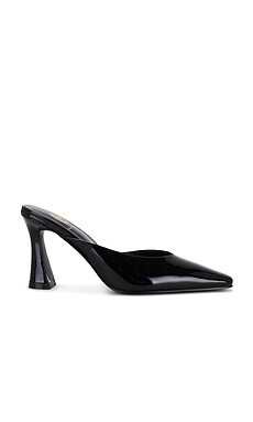x REVOLVE Kiese Mule
                    
                    House of Harlow 1960 | Revolve Clothing (Global)