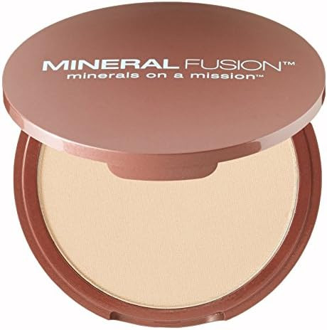 Mineral Fusion Pressed Powder Foundation, Warm 2 - Med Skin w/Yellowish Undertones, Age Defying F... | Amazon (US)