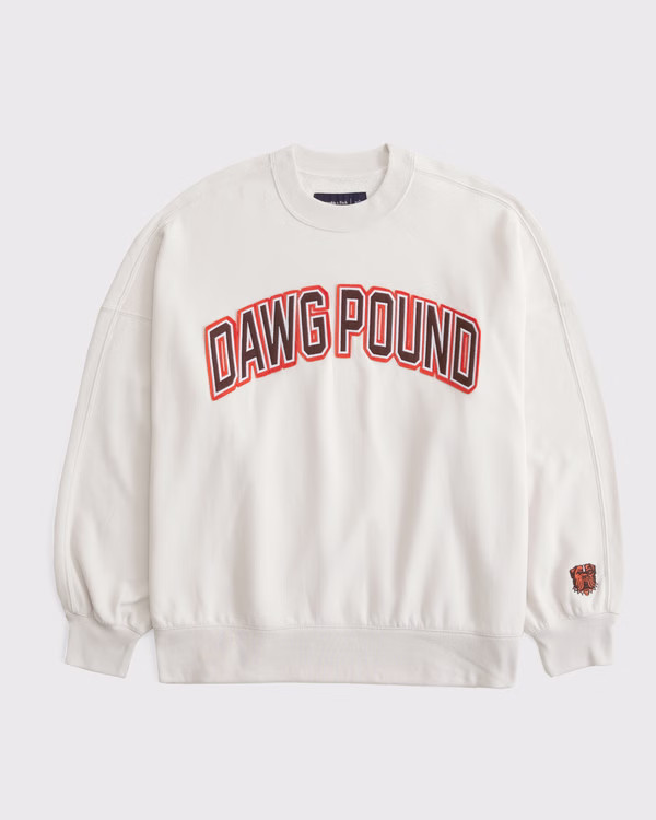 Women's Cleveland Browns Graphic Oversized Sunday Crew | Women's Tops | Abercrombie.com | Abercrombie & Fitch (US)
