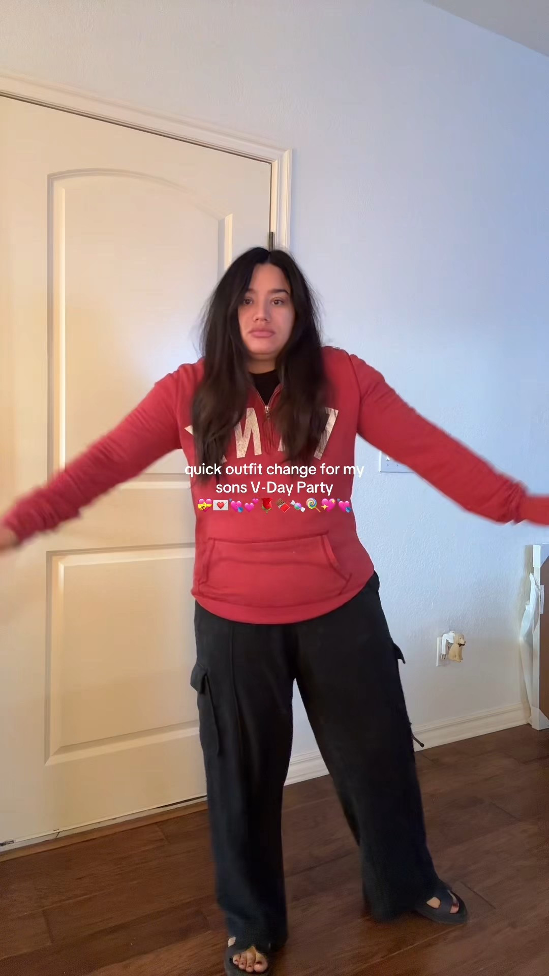 Valentines Day Mom Outfit! 

#LTKValentine #LTKmomlife #LTKootd