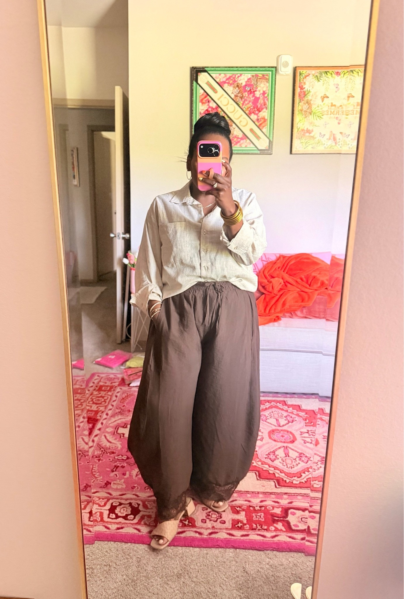 Sunday OOTD! I don’t regret these brown barrel pull on pants with lace hem from @Anthropologie ! Keep your true size. I’m wearing the M.

#LTKootd #LTKMidsize #LTKWorkwear