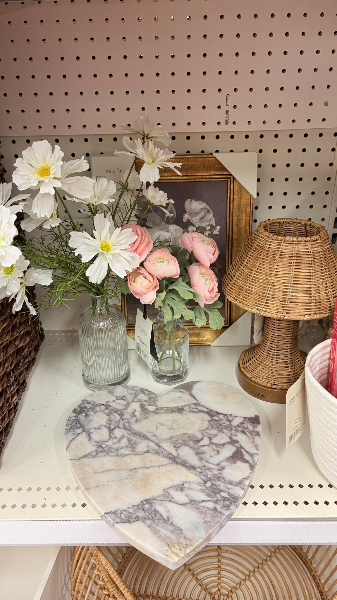 I didn’t buy this… and I’m still thinking about it 🫠
It’s cool to the touch, smooth, and has that real stone weight to it, not flimsy at all. The marble look is soft and neutral, so it doesn’t feel cheesy or seasonal. Just one of those pieces that would’ve worked anywhere.

Shelf styling, coffee table, little catch-all moment, it was doing the most quietly.
Learn from me: if you see something like this and your brain says “you’ll regret it”… listen.

heart decor, marble decor, neutral home decor, shelf styling, small space decor, home decor finds, amazon home finds


#homedecorfinds
#neutralhome
#amazonhomefinds
#shelfstyling
#ltkhome


#LTKHome #LTKOver40 #LTKFindsUnder100