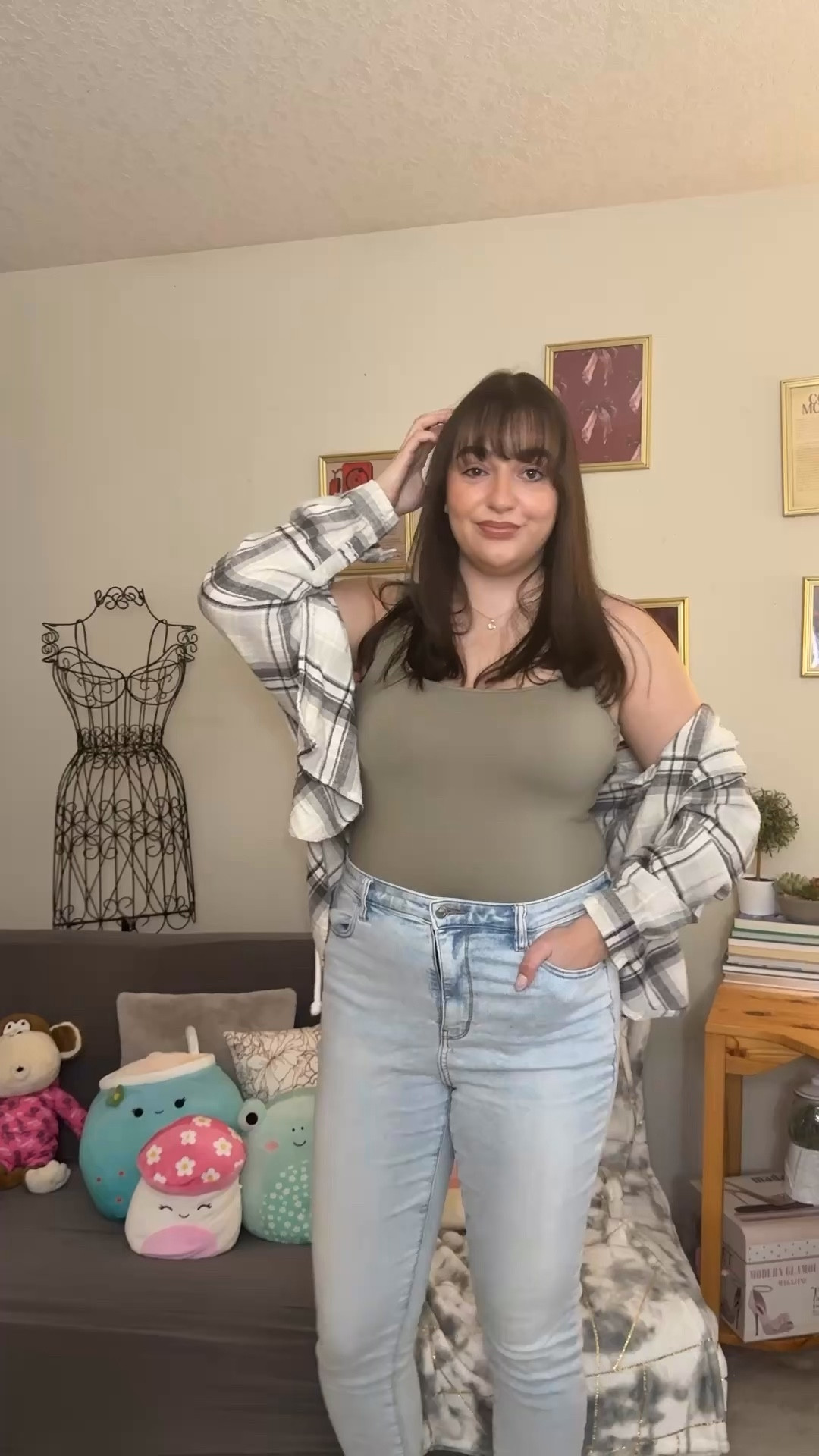 The spring uniform: 
🌸Bodysuit 
🌸Flannel 
🌸Jeans 


#LTKSeasonal #LTKMidsize #LTKootd