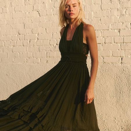 Santa Maria Maxi Dress
Femme beachy maxi from our free-est collection featuring a dramatic tiered skirt, crochet lace insets and a drawstring waist.
Click Here: https://bit.ly/3QgG9wU

#maxidress #fallfashion #fallvibes #fallstyle #falloutfits #ltkfashion 

#LTKGiftGuide #LTKstyletip #LTKSeasonal