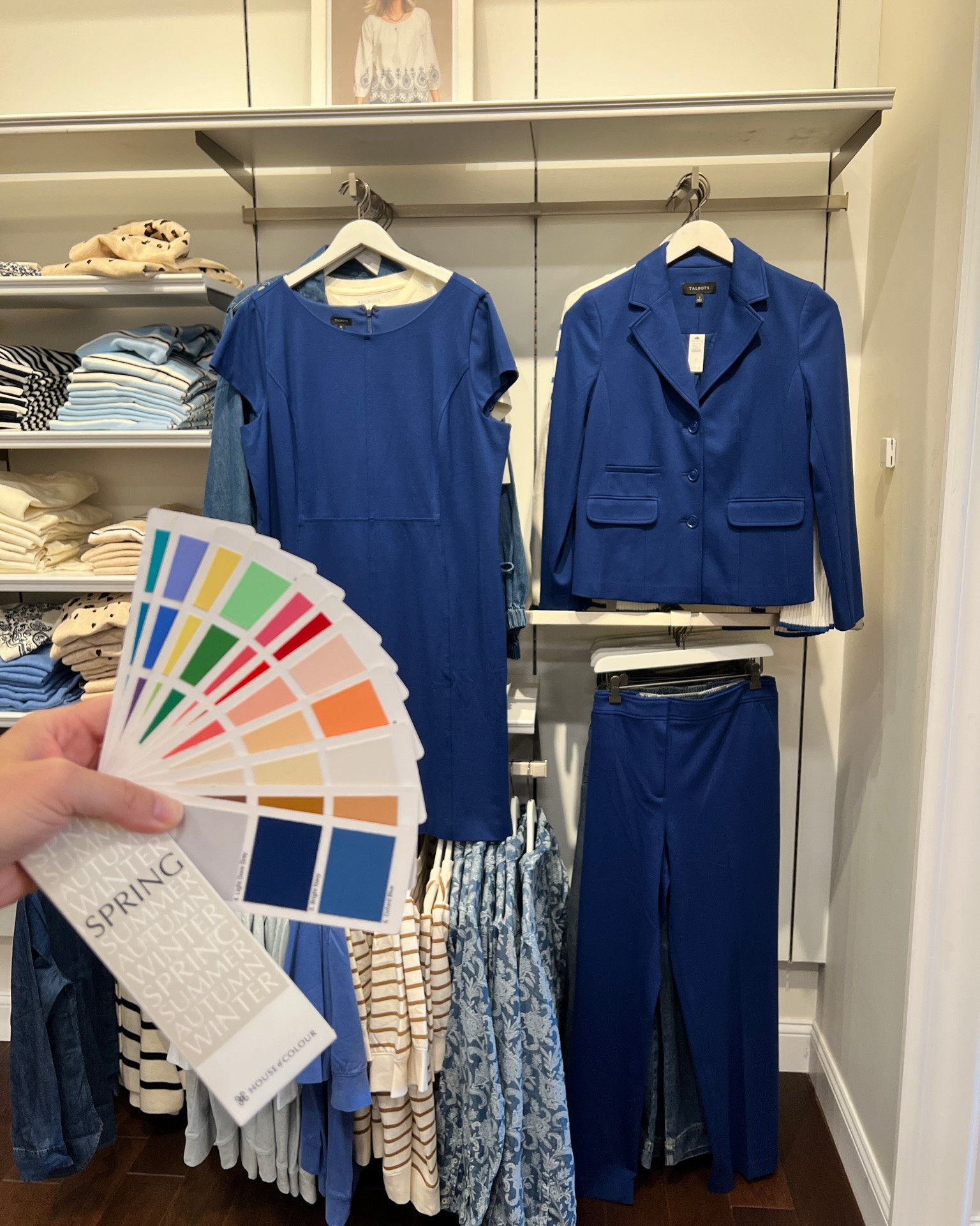 Springs, this is our moment. Comfortable ponte suiting separates in Bright Navy 🙌🏻.