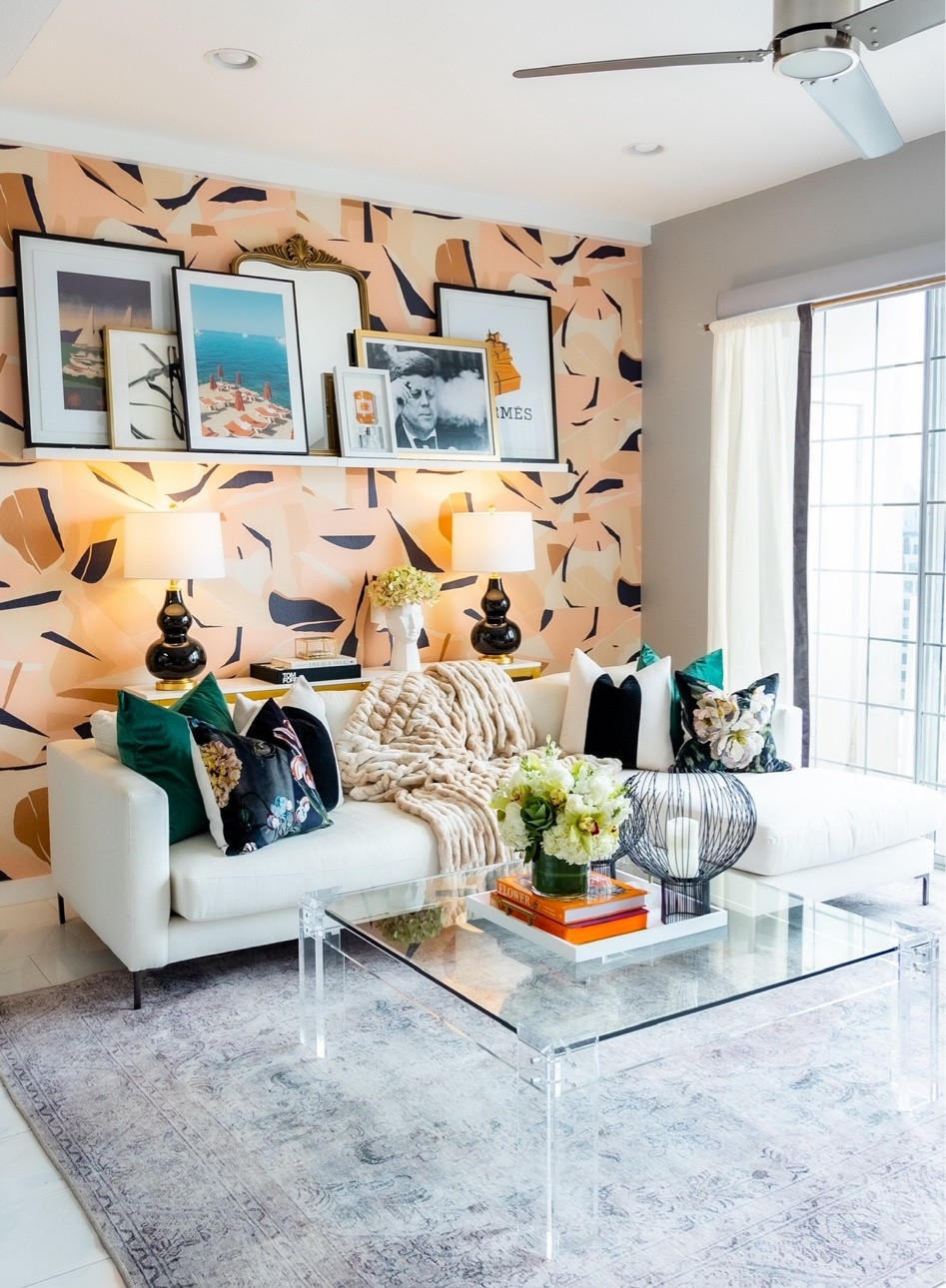 Living room details 💗 wallpaper is wall snobs // 

Home decor, couch, white couch, coffee table, acrylic coffee table, wallpaper, gallery wall, coffee table books, home, pillows, pillow, throw pillows, little design co pillows, rug, curtains

#LTKhome