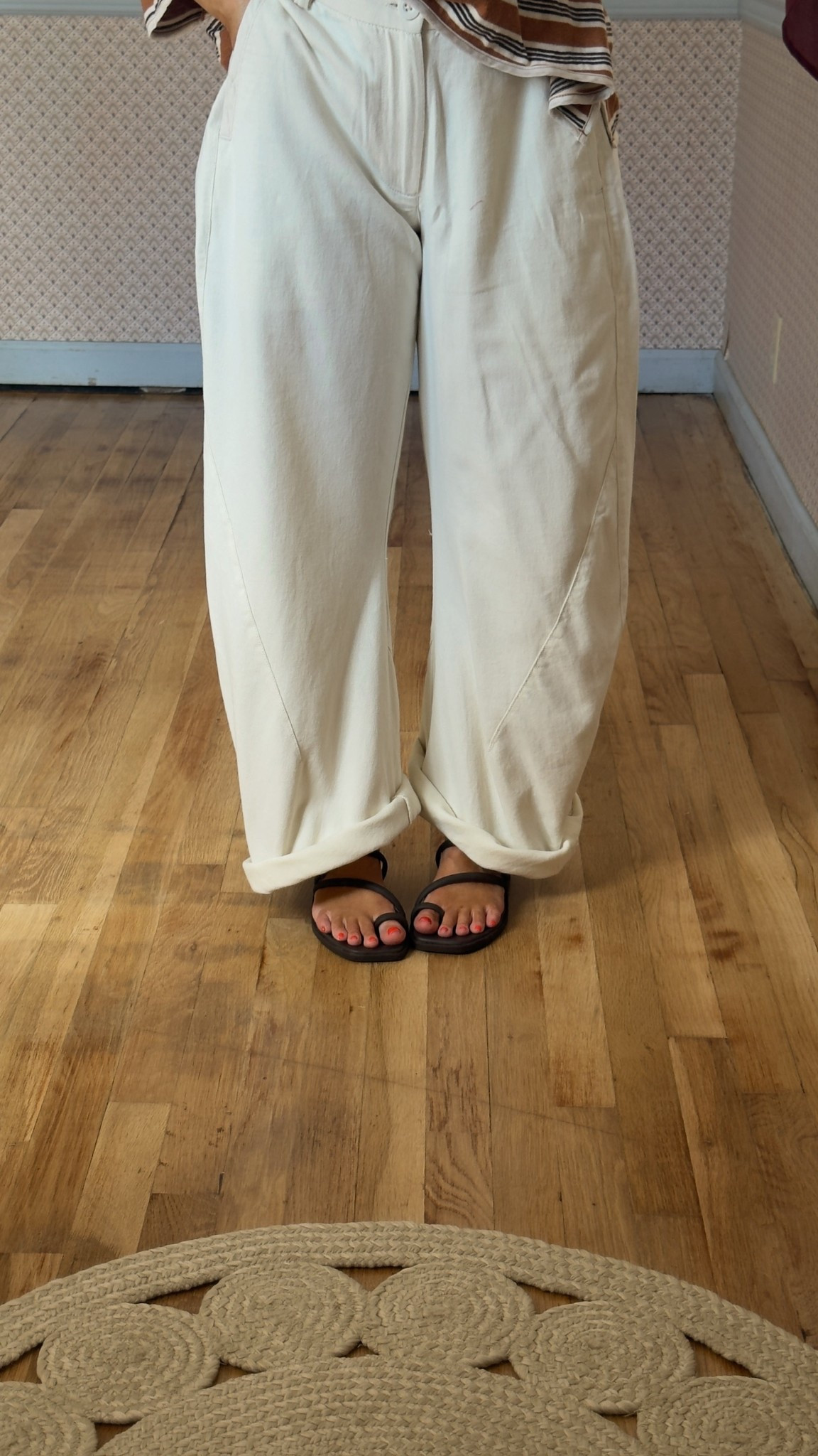 proof that @crocs goes with everything! Very excited to style these in spring & summer #crocspartner #ad