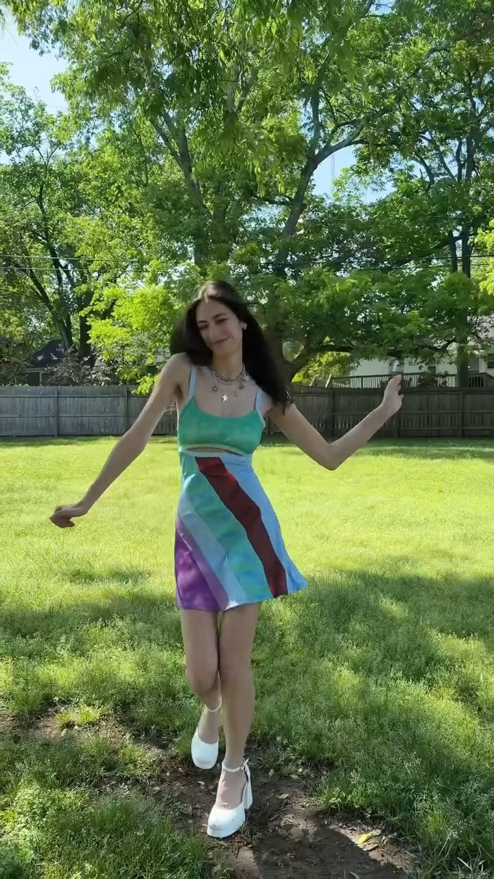 The 13 Going On 30 dress!
.
#13goingon30 #jennarink #birthday