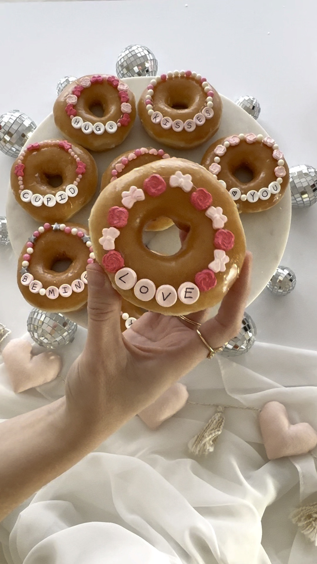 Valentine’s Day friendship bracelet, donuts

#LTKVideo #LTKSeasonal #LTKMostLoved