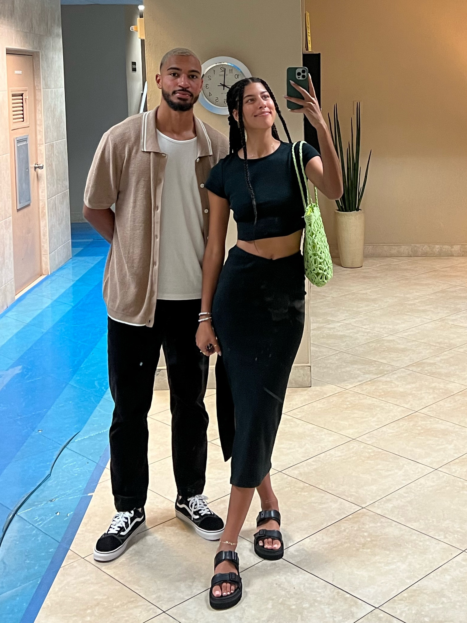 matching black set outfit 🖤

*wearing size 4 top and skirt 