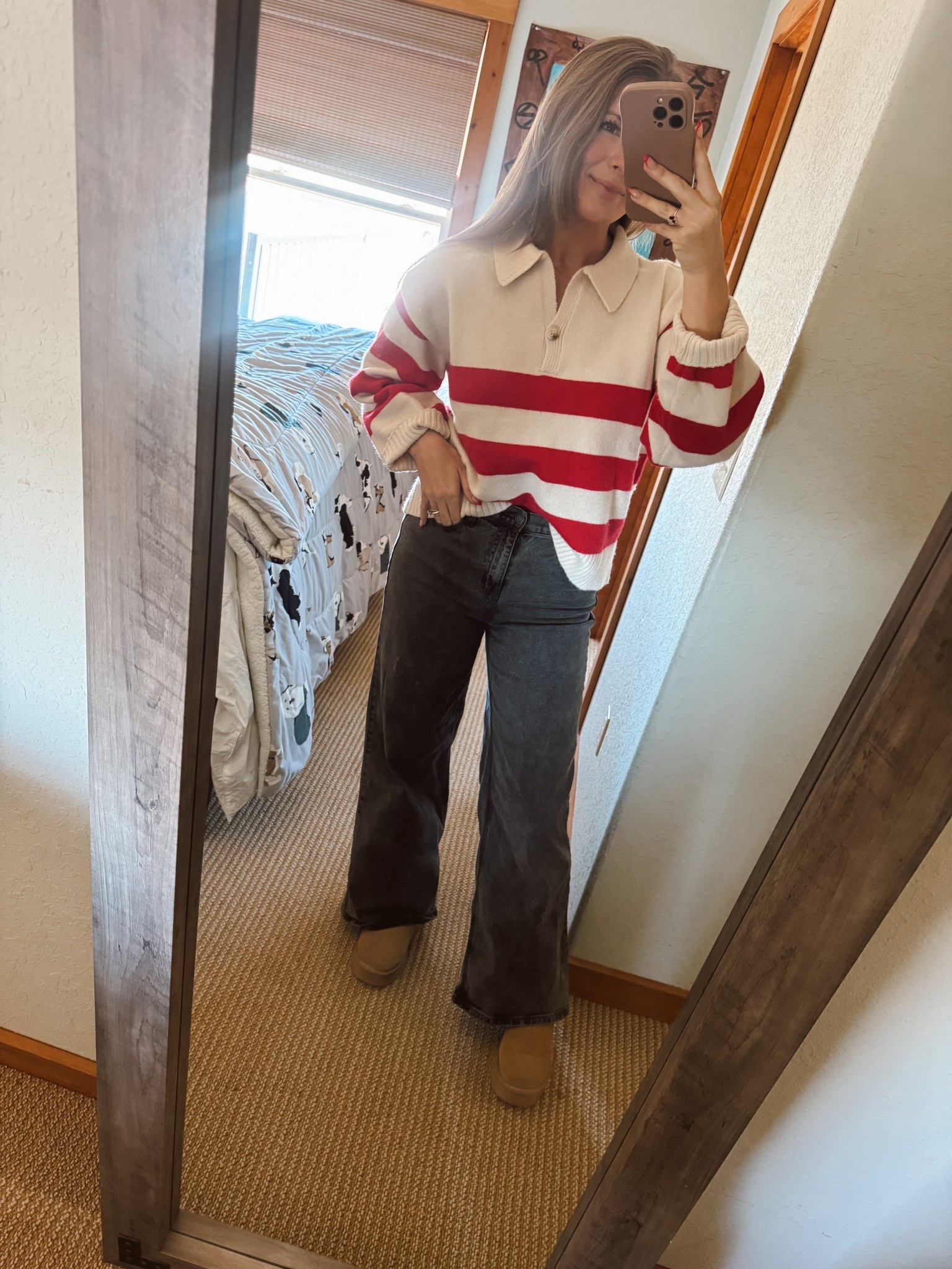 Carly Jean sweaters are the best!! And these wide leg jeans I always wear in two different colors  

#LTKootd