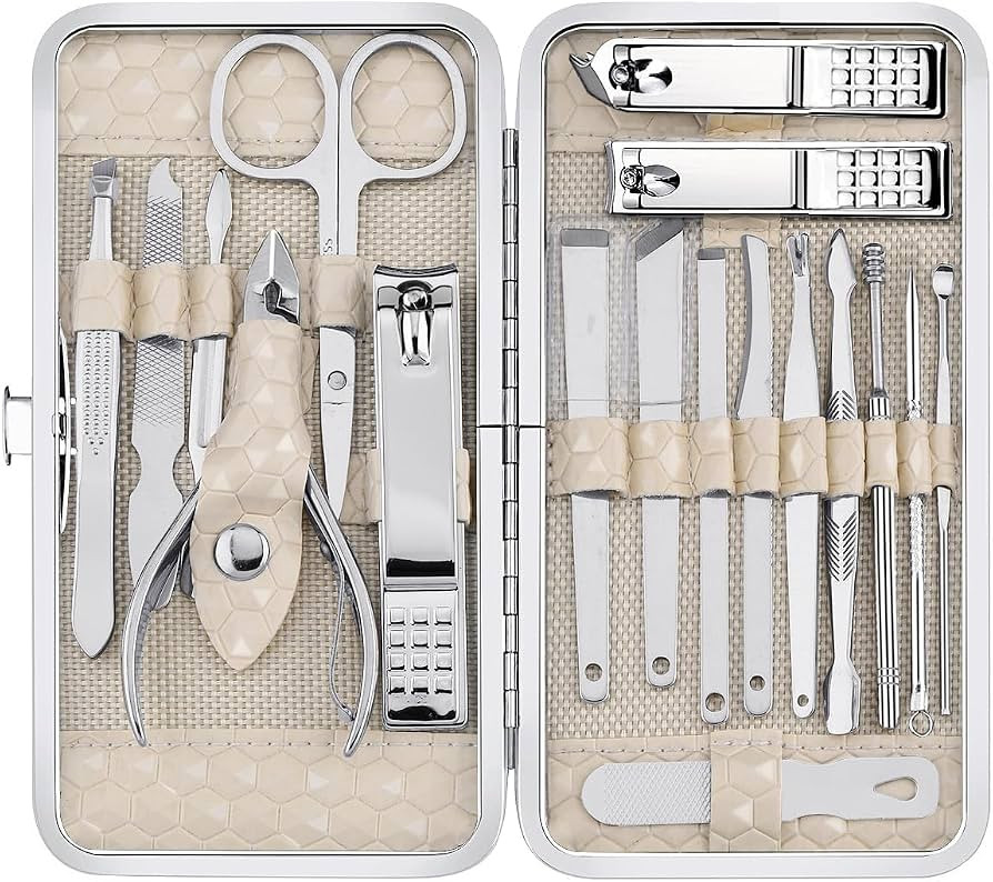 Yougai Nail Clippers set for Men and Womens Gift Manicure Set 18 Pieces Stainless Steel Manicure ... | Amazon (US)